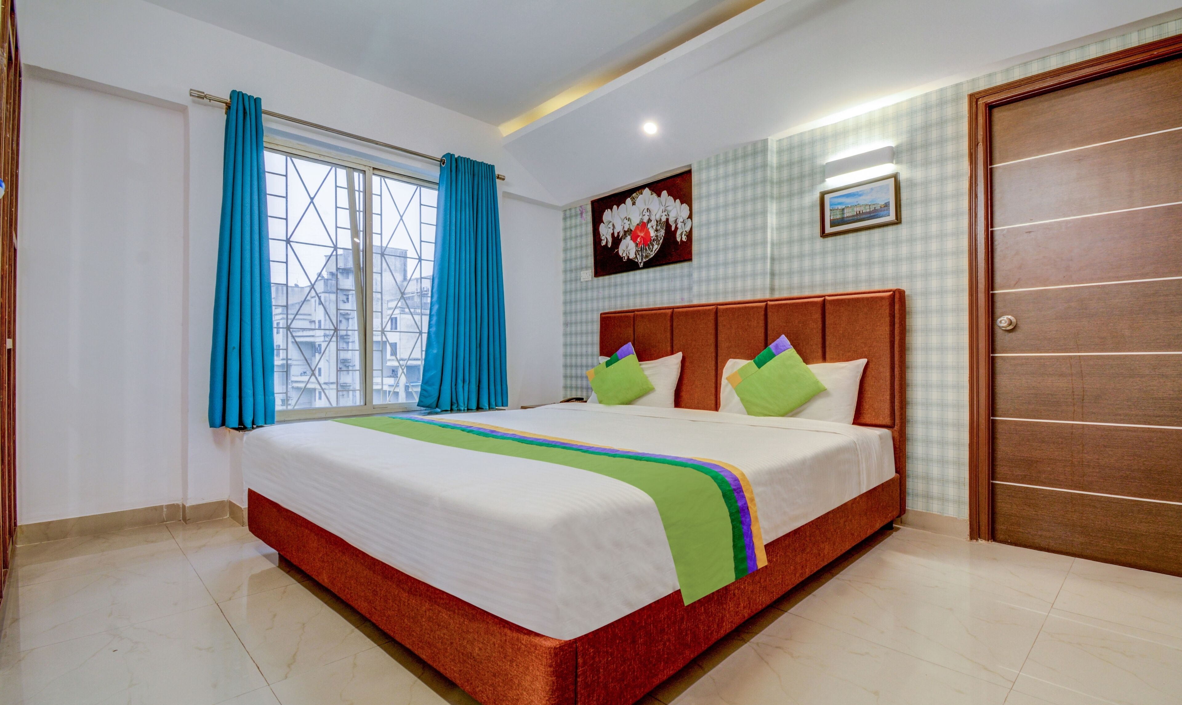 Treebo Iris Suites 3*