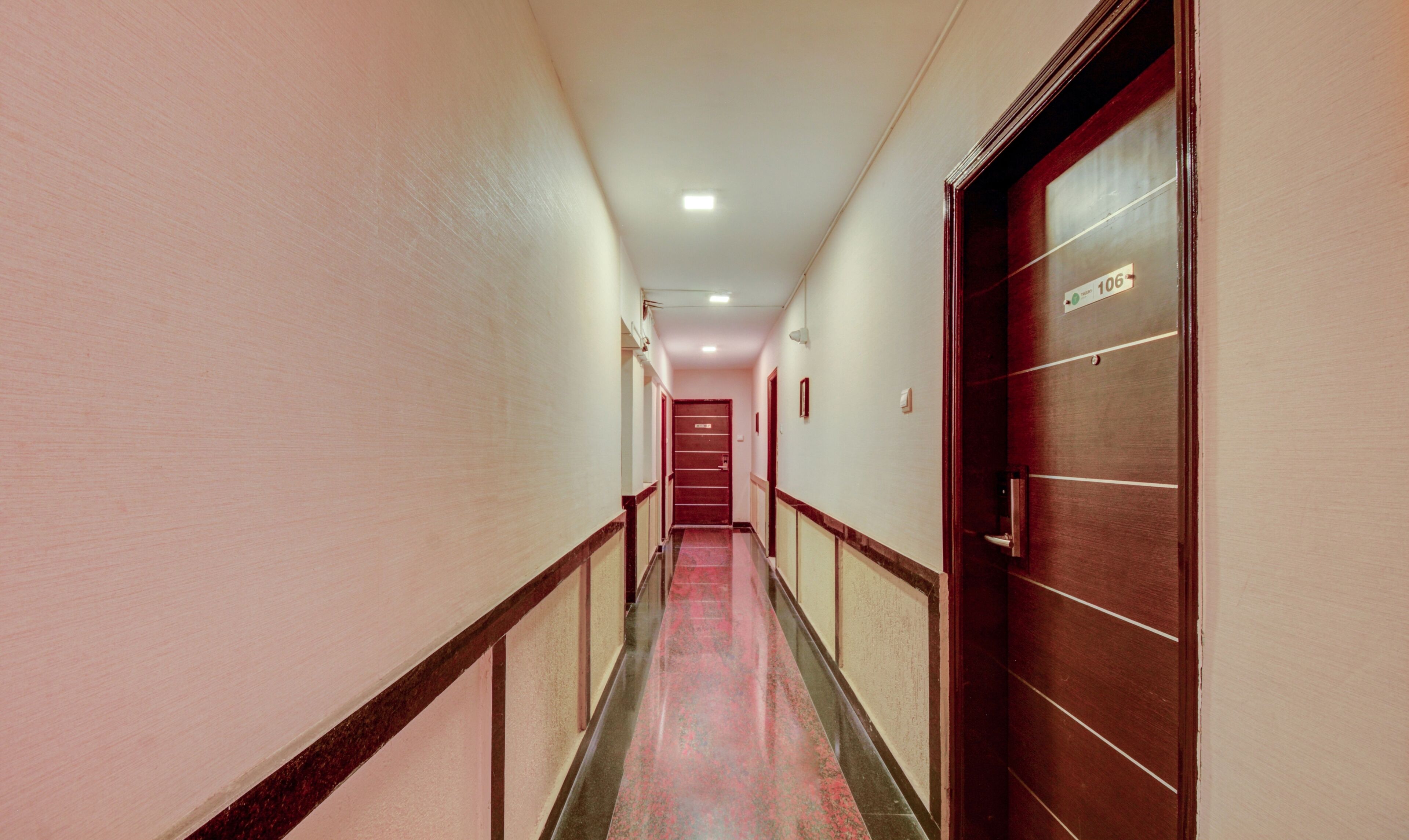 Treebo Iris Suites 3*