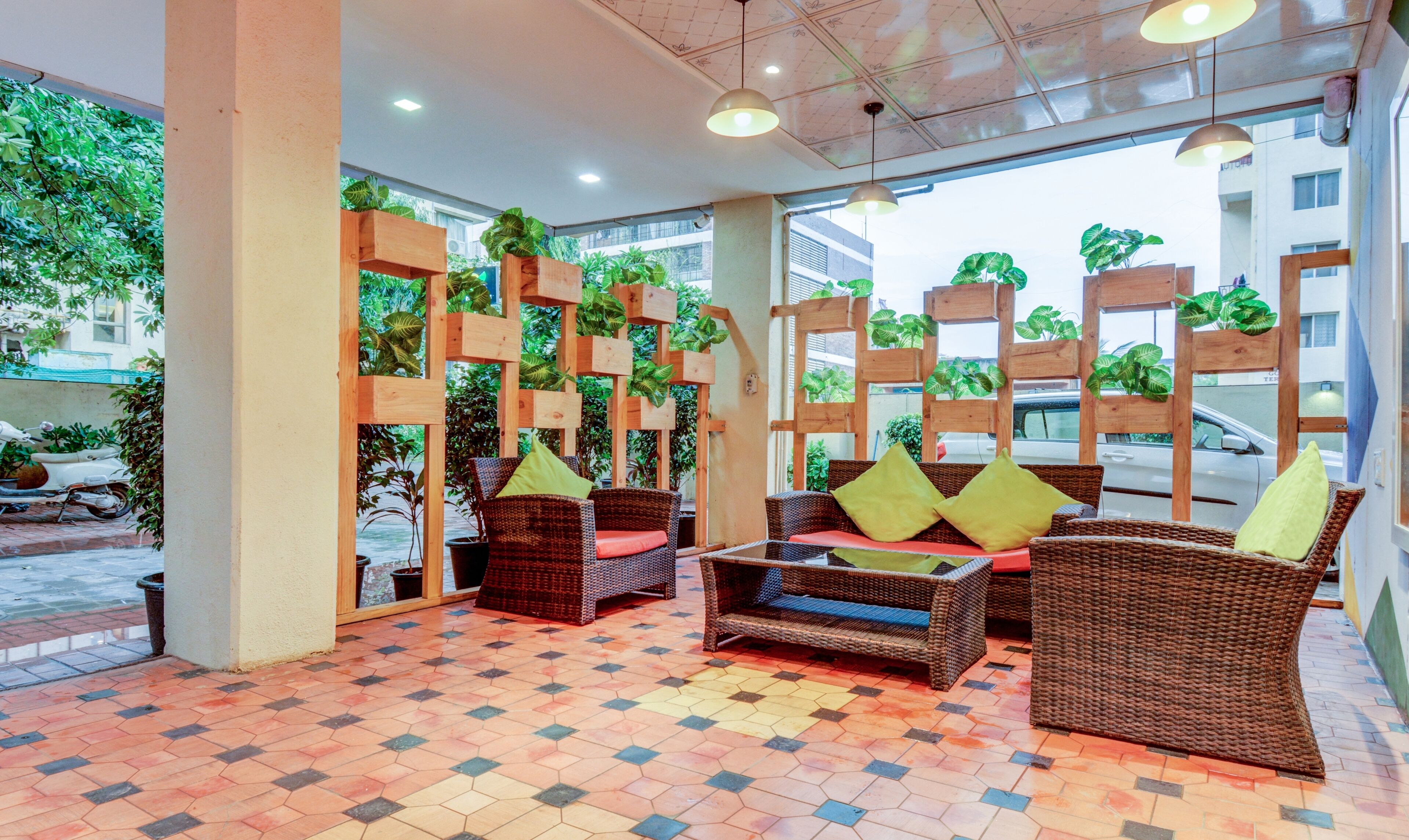 Treebo Iris Suites 3*