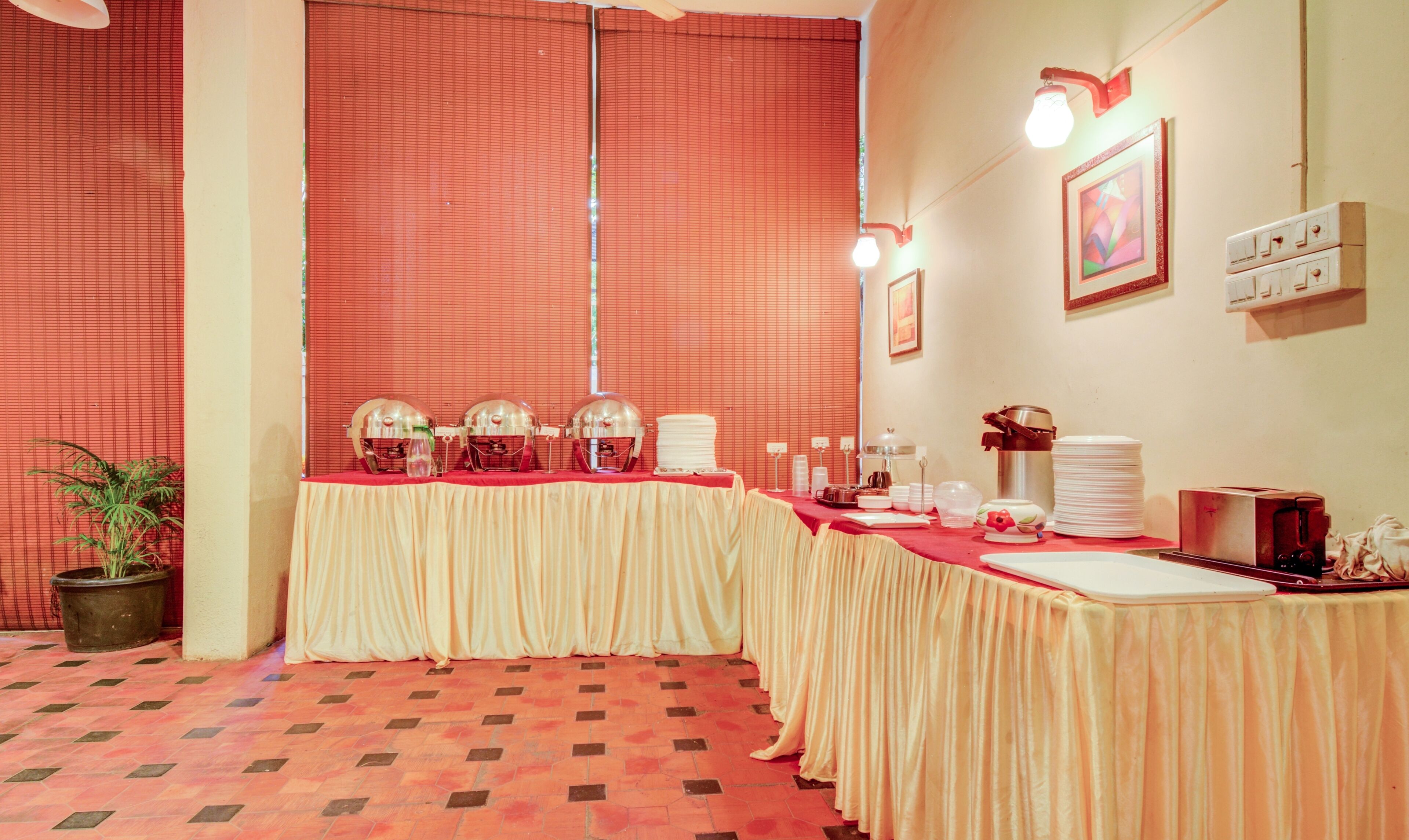 Treebo Iris Suites 3*
