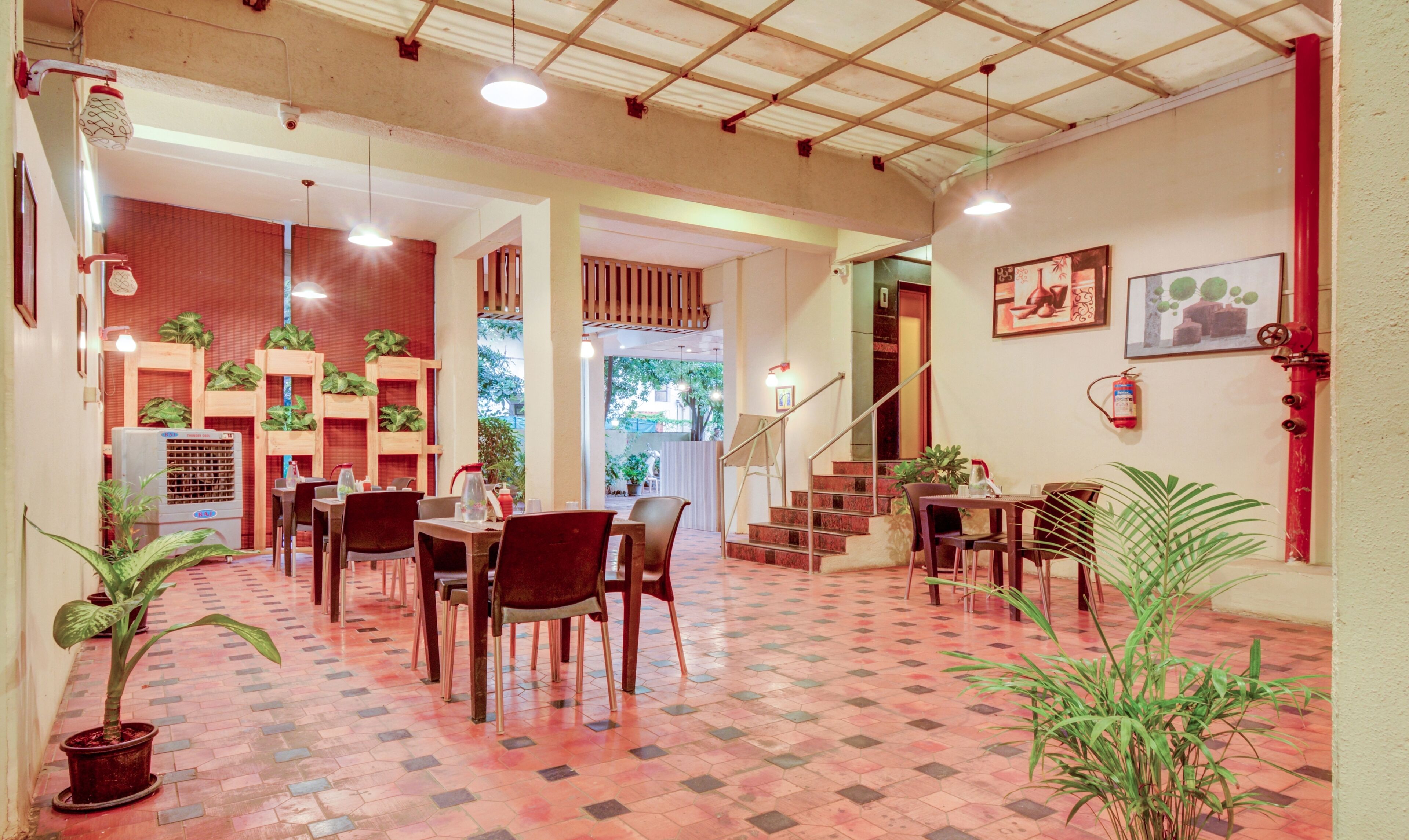 Treebo Iris Suites 3*