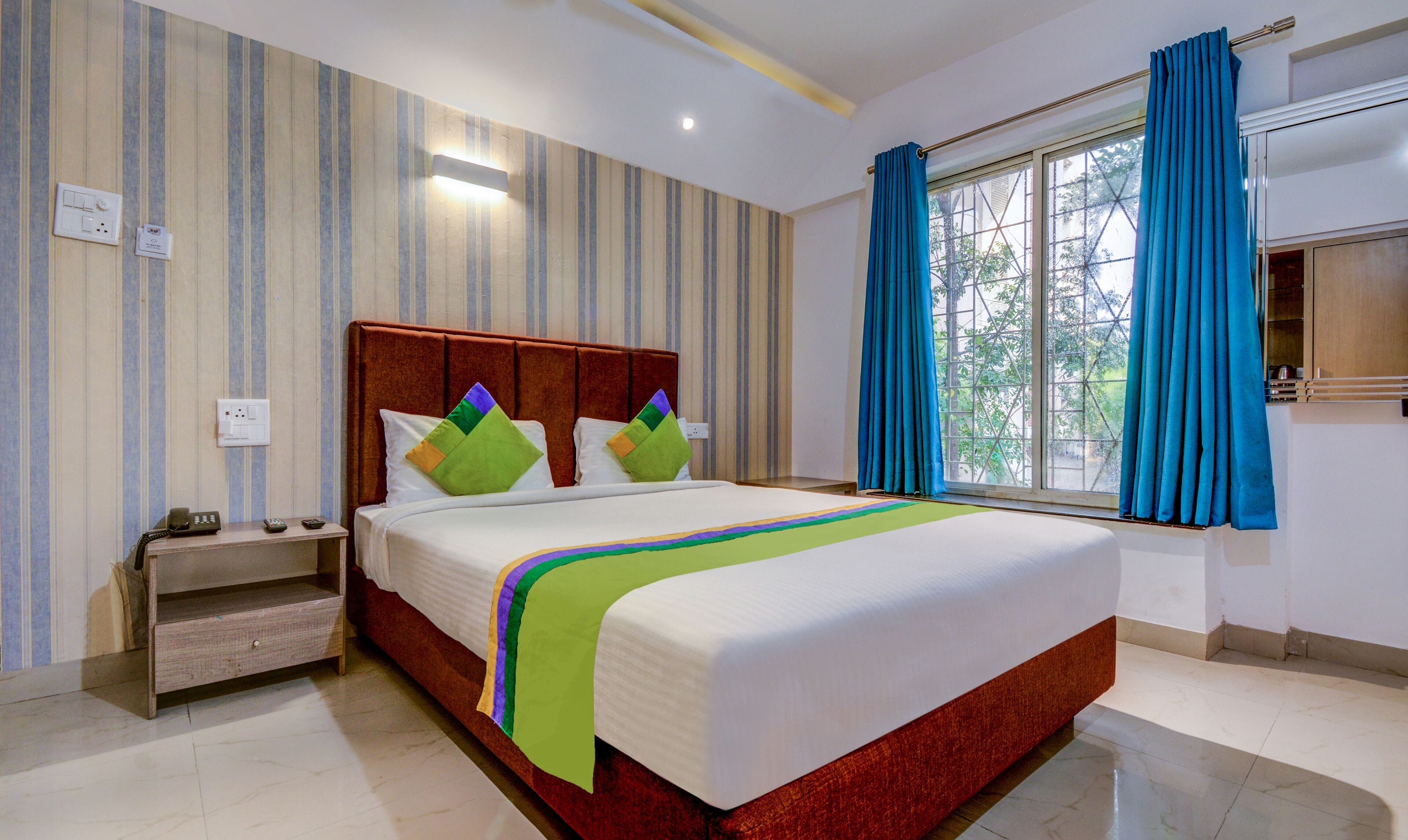 Treebo Iris Suites 3*