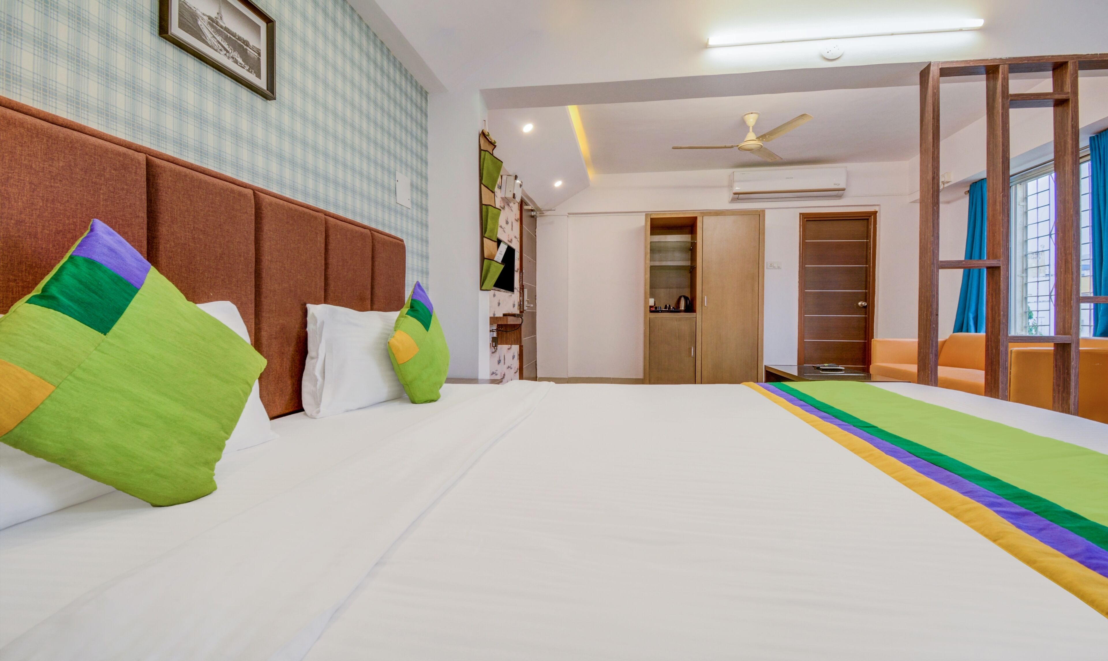 Treebo Iris Suites 3*