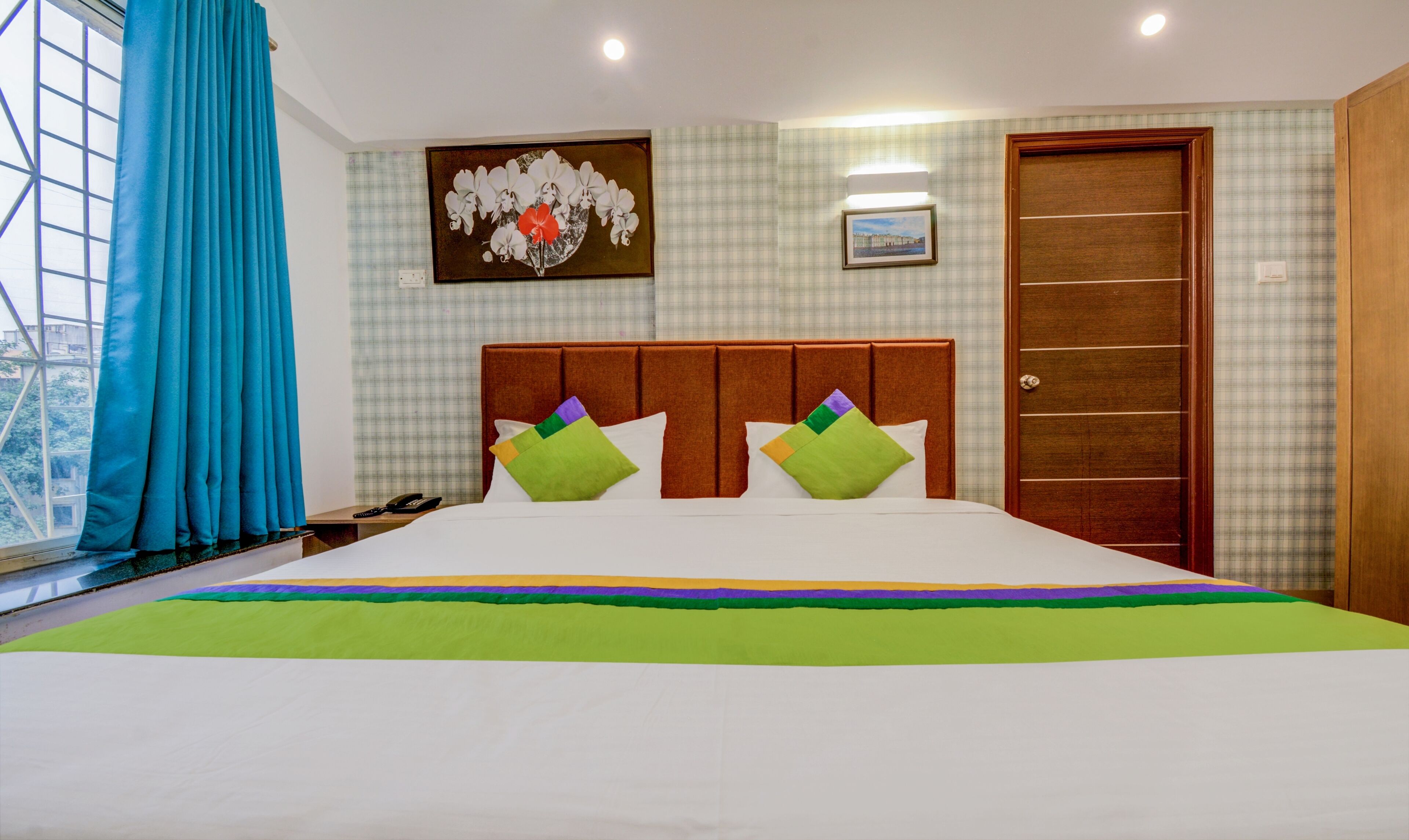 Treebo Iris Suites 3*
