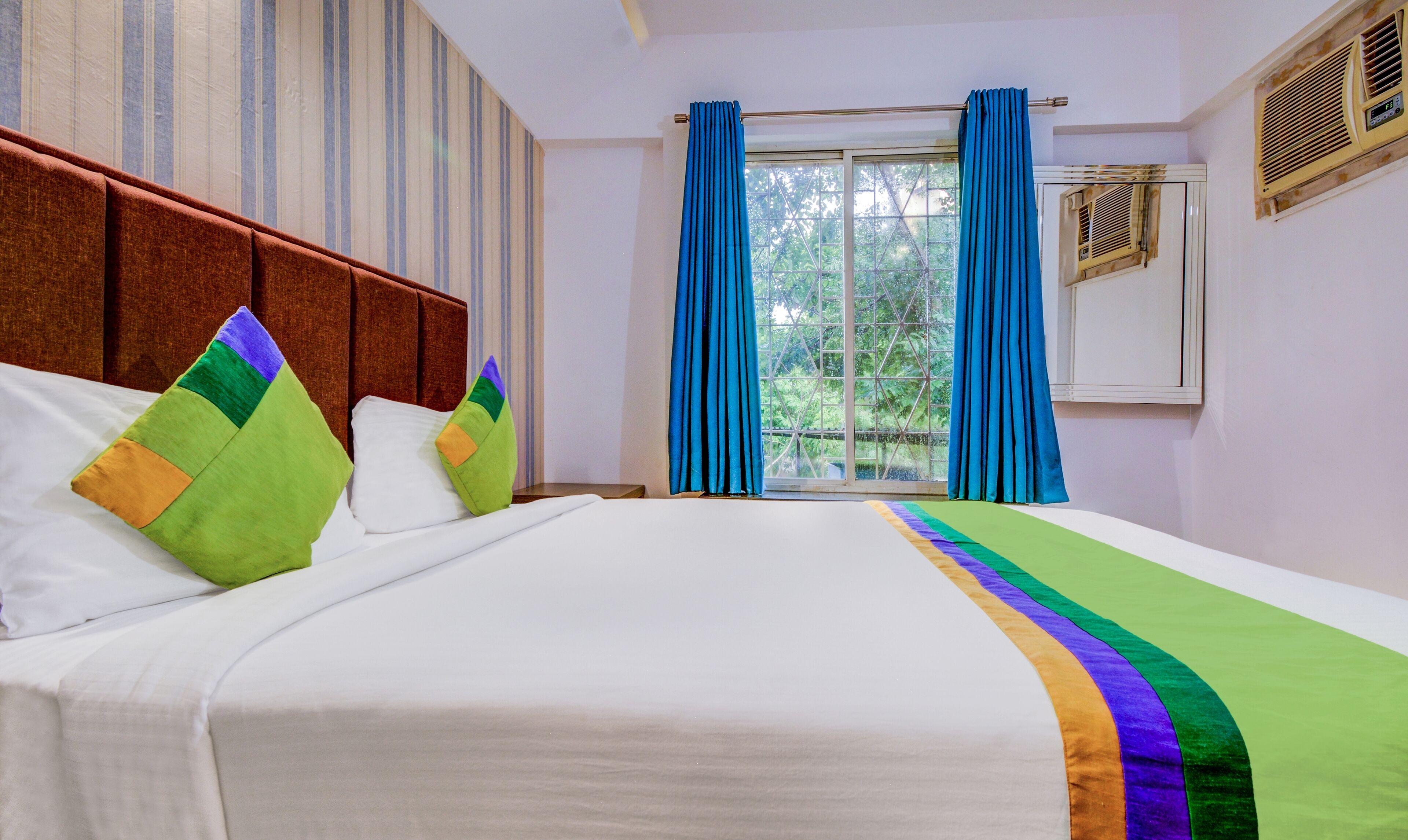 Treebo Iris Suites 3*