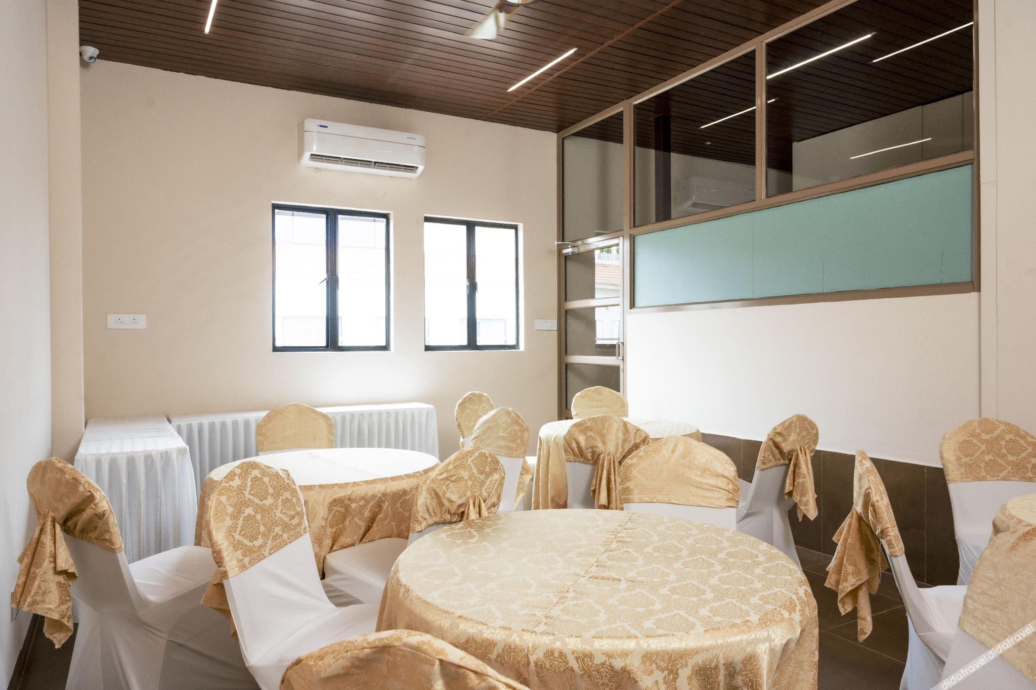 THE RUNWAY HOTEL 3*