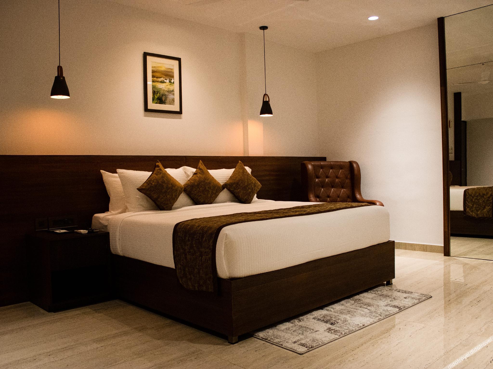 THE RUNWAY HOTEL 3*