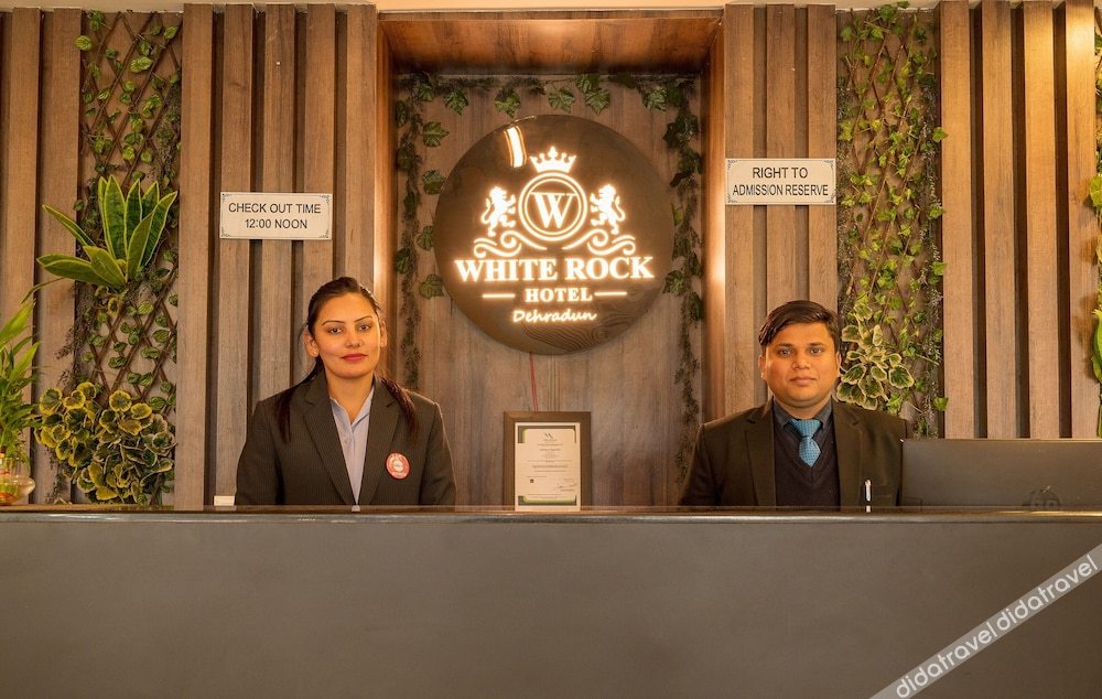 White Rock By The Solitaire Hospitality 3*