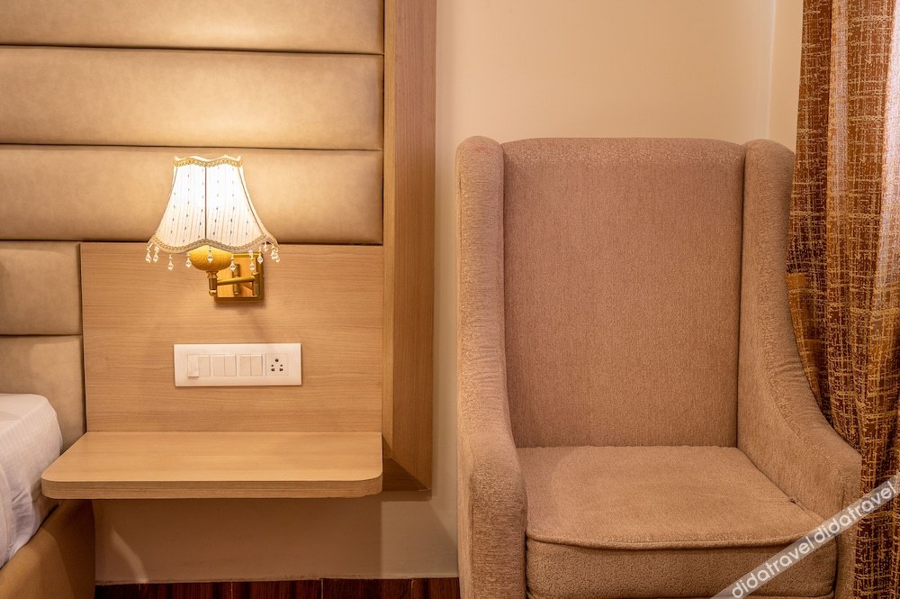 White Rock By The Solitaire Hospitality 3*