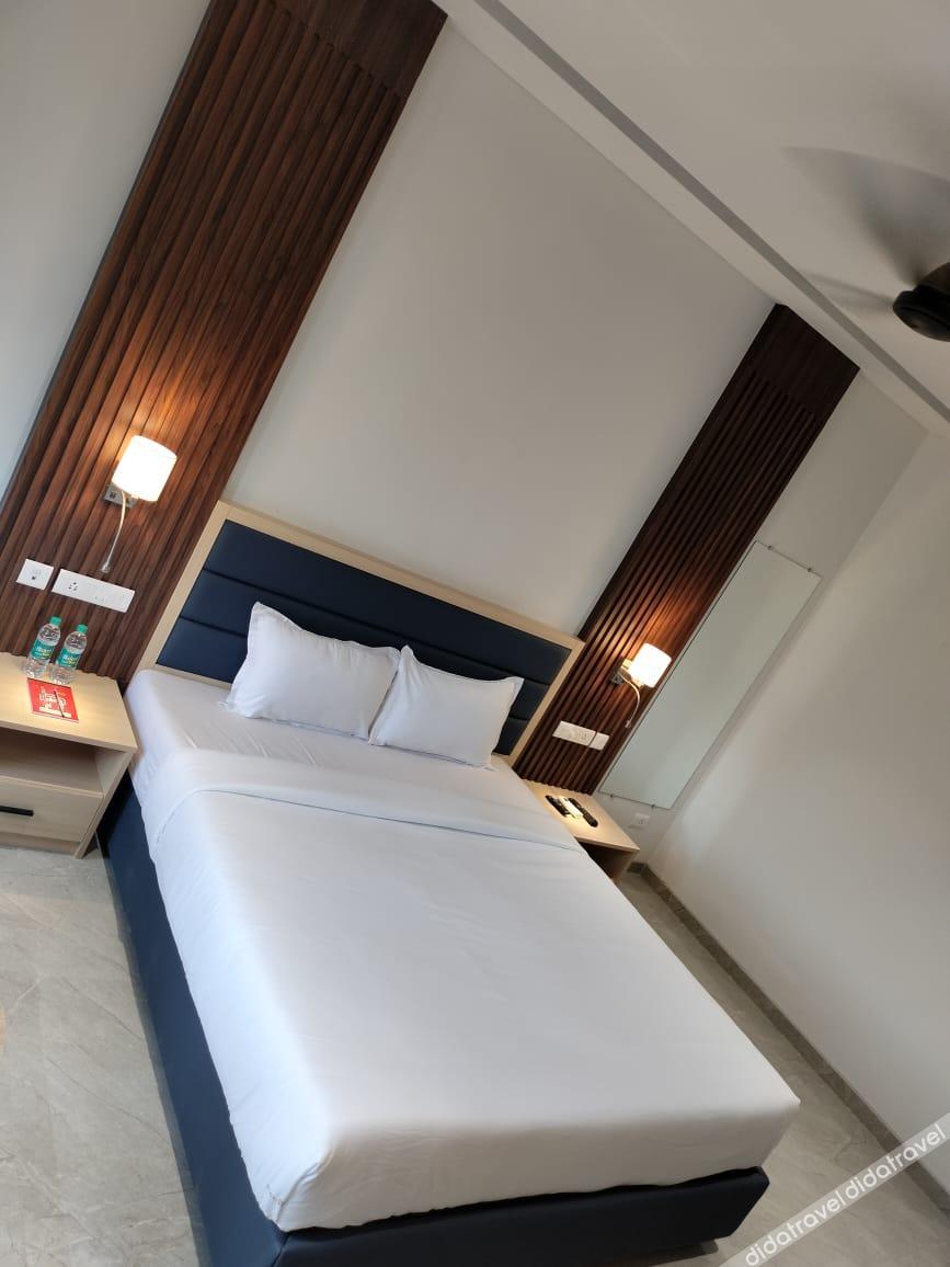 Marigold Suites Wagholi 3*