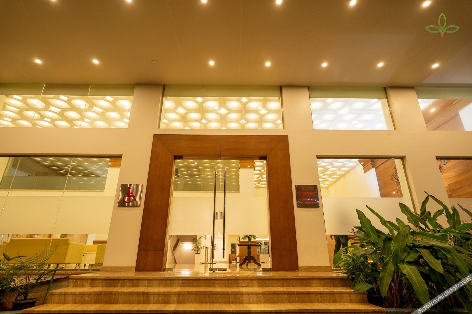 Tea Tree Suites Manipal 4*