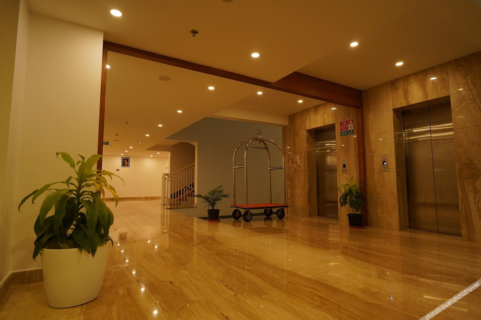 Tea Tree Suites Manipal 4*