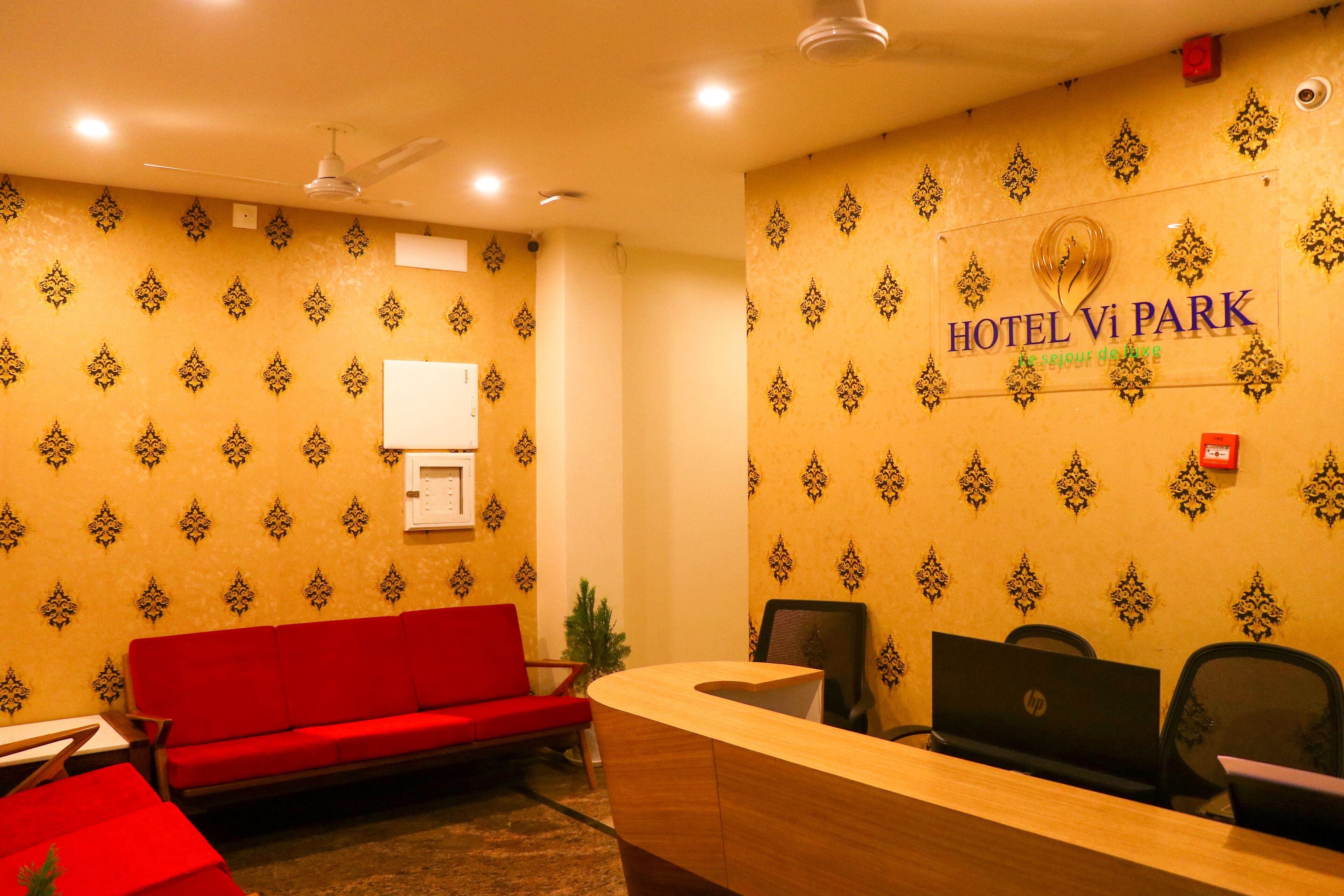 SGN Hotels Pondicherry 3*