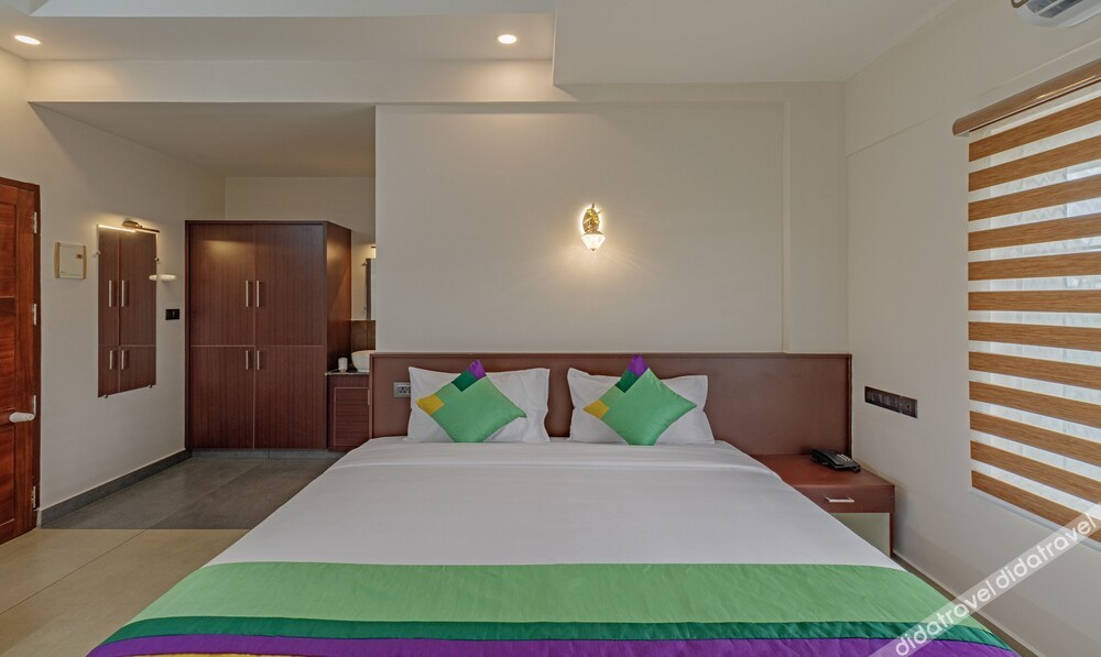 Treebo Amigos Residency Cochin Airport Hotel 3*
