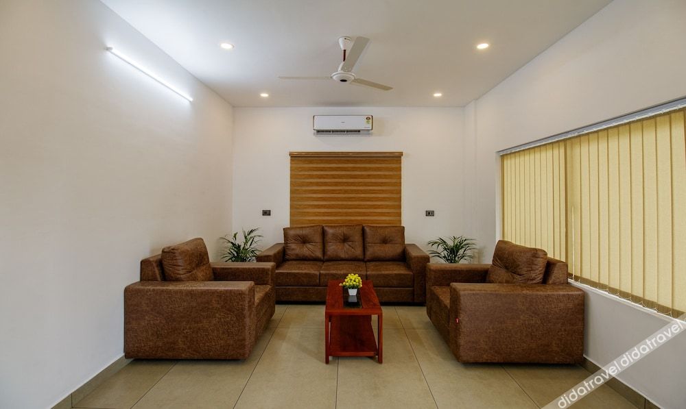 Treebo Amigos Residency Cochin Airport Hotel 3*