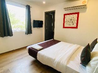 Qotel Hotel Signature BNB-Ashok Vihar 2*