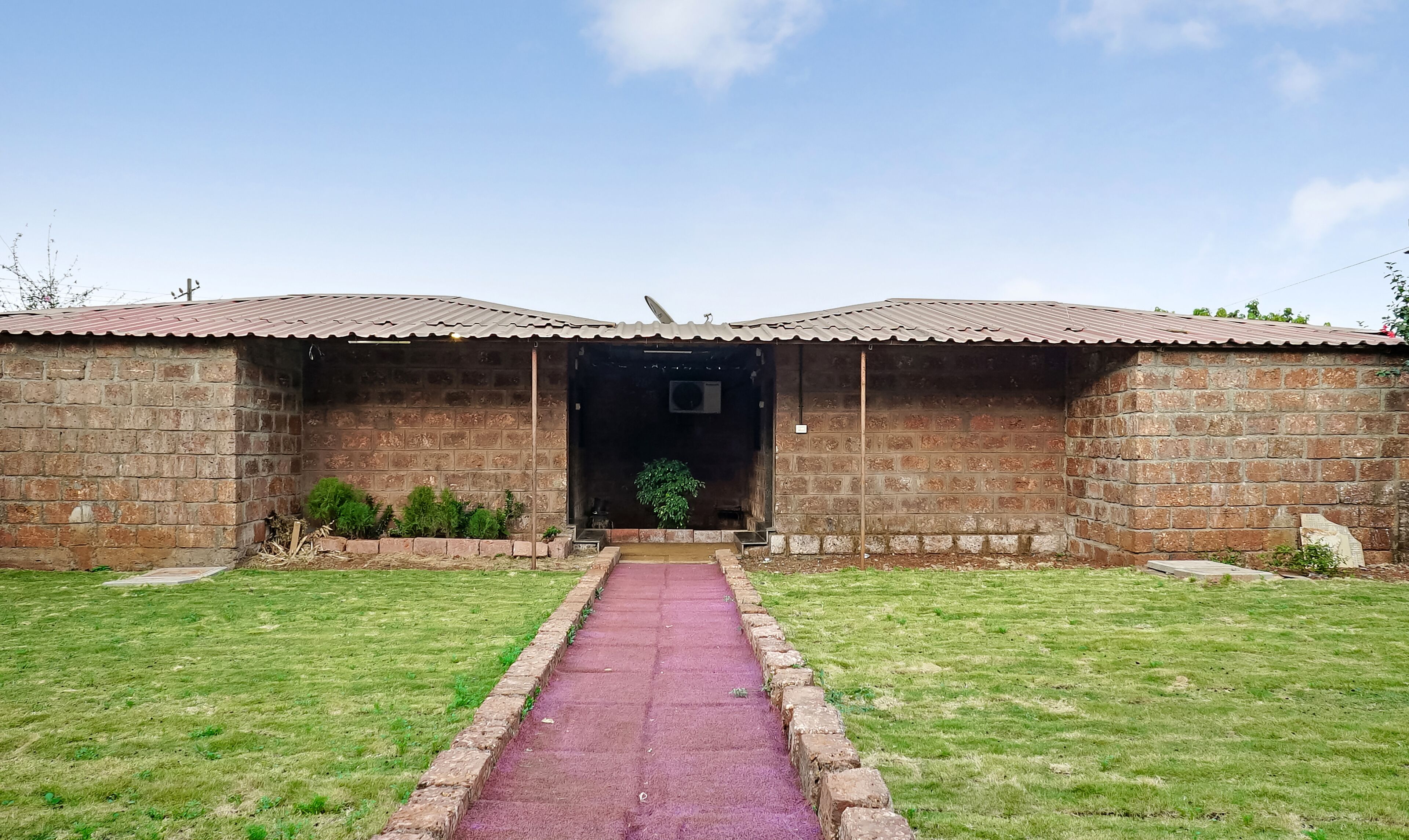 Treebo Vhyomaan Resort 3*