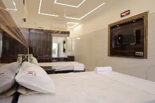 HOTEL CYRIL 2*