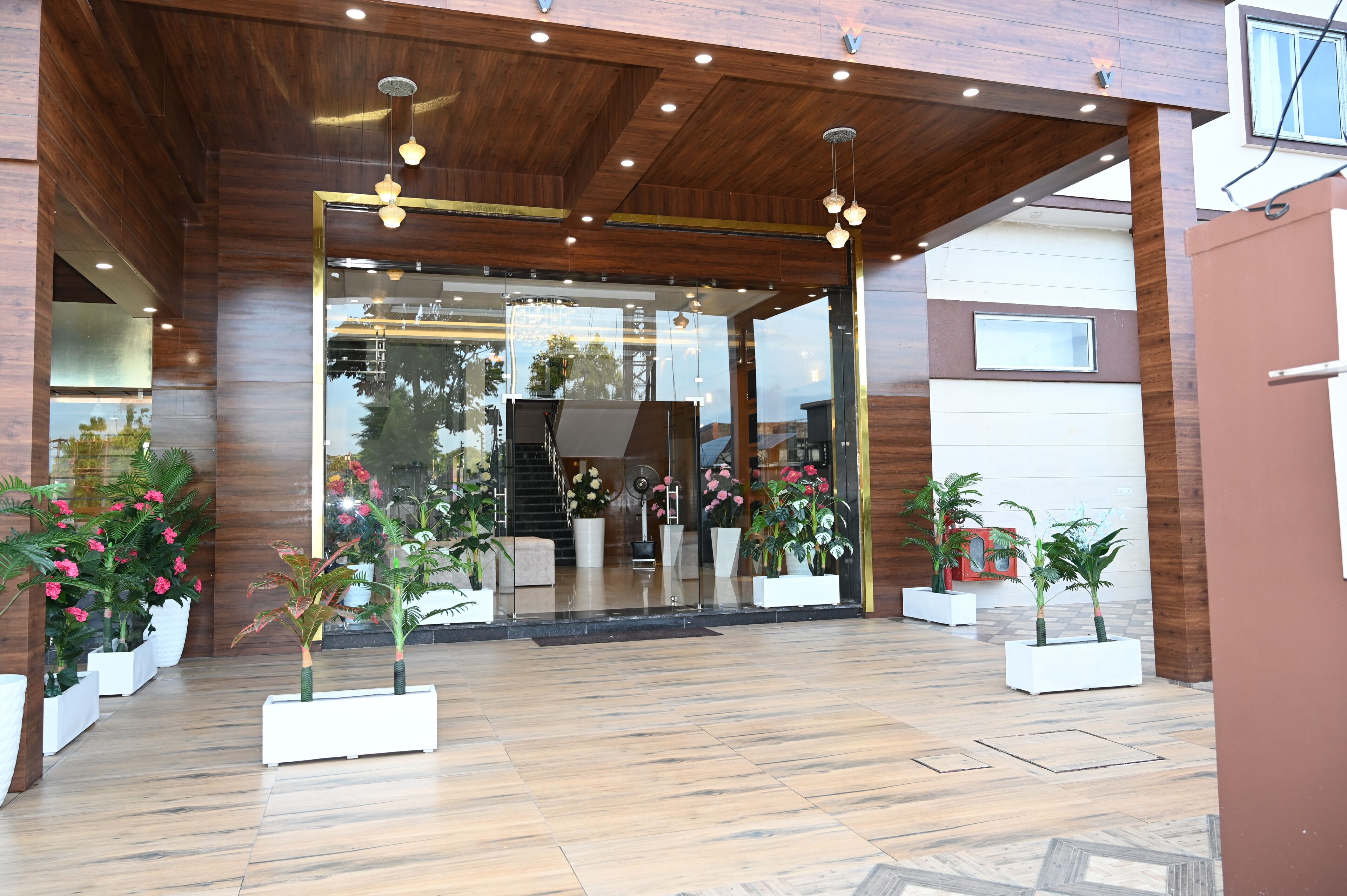 Hotel Vasdaa Grand 3*