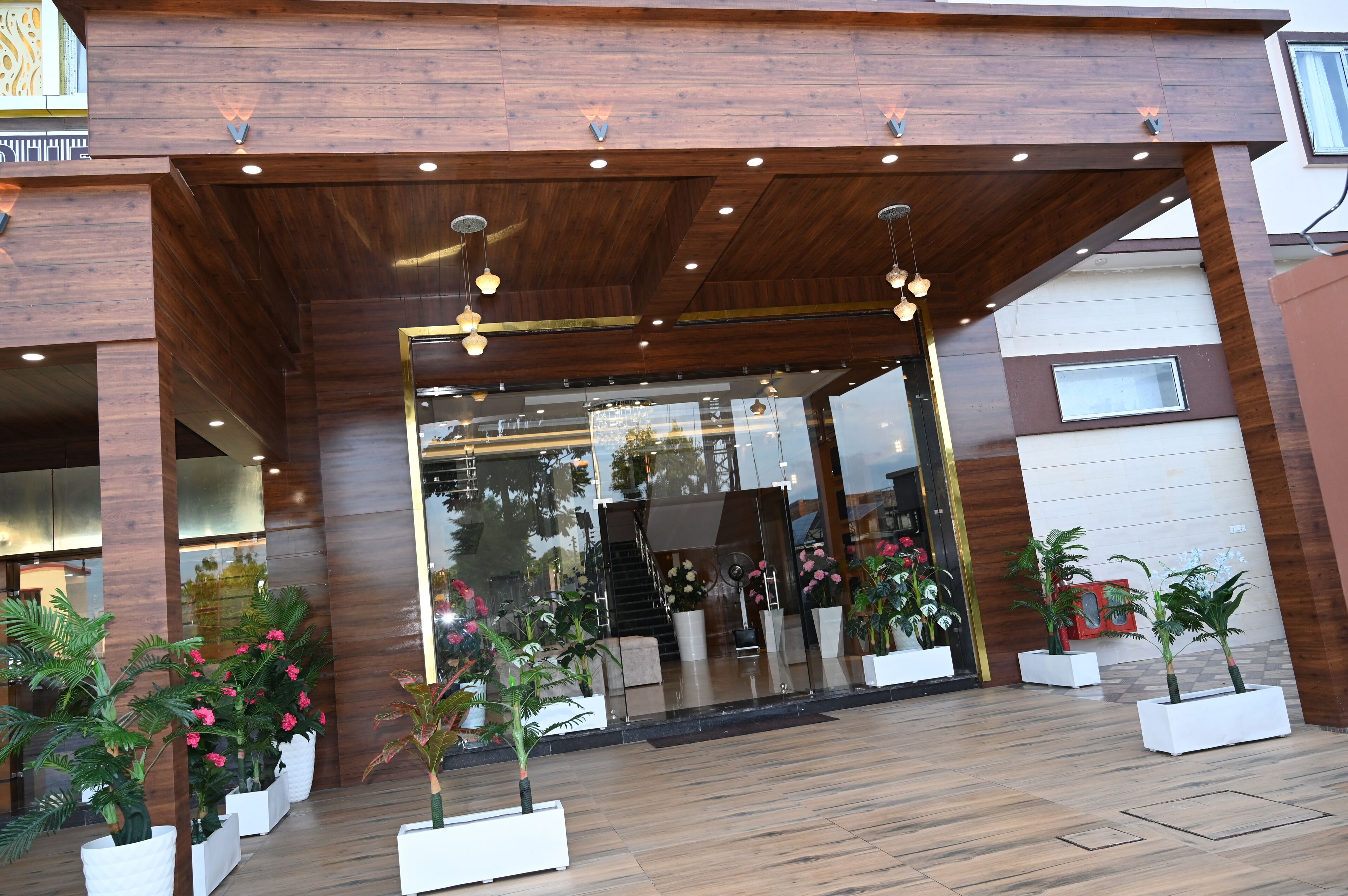 Hotel Vasdaa Grand 3*