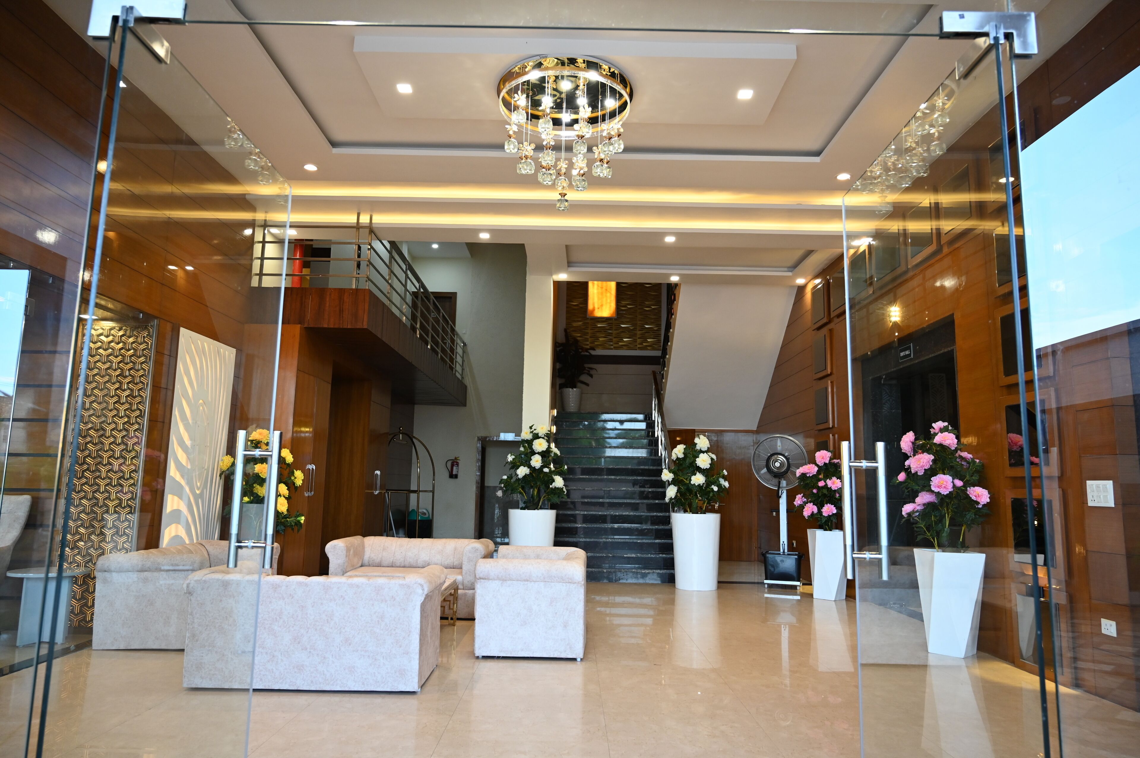 Hotel Vasdaa Grand 3*