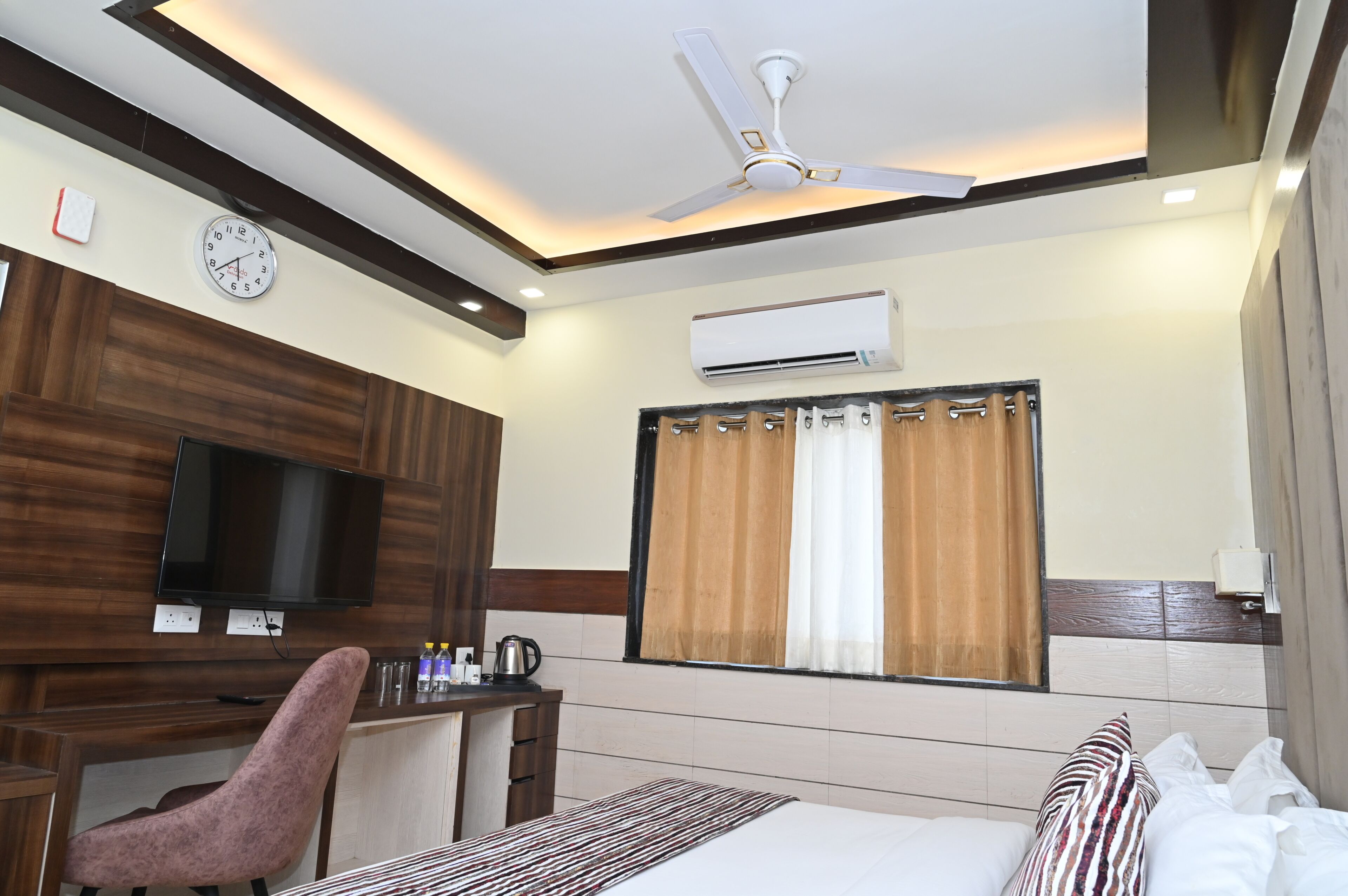 Hotel Vasdaa Grand 3*