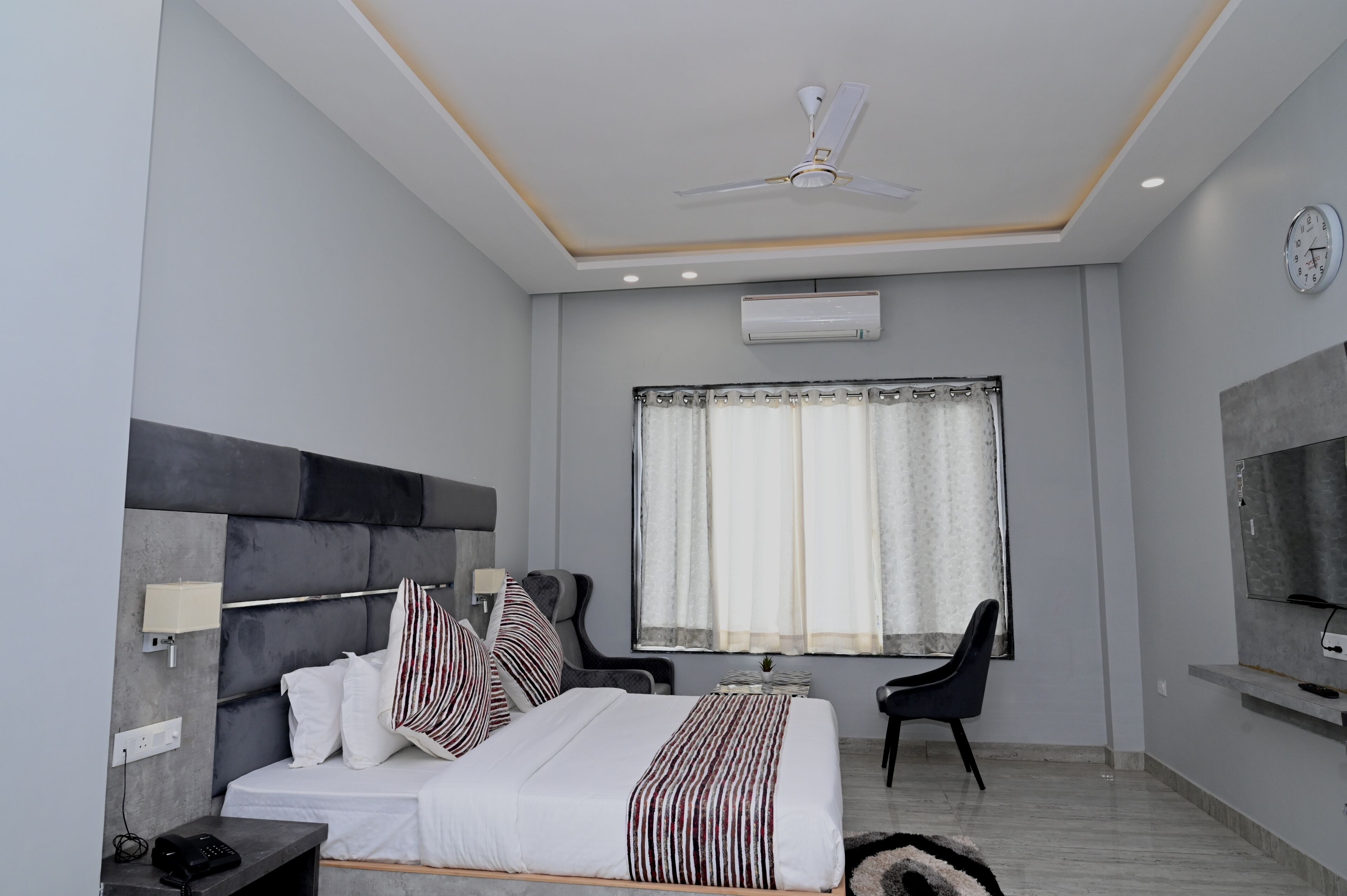 Hotel Vasdaa Grand 3*