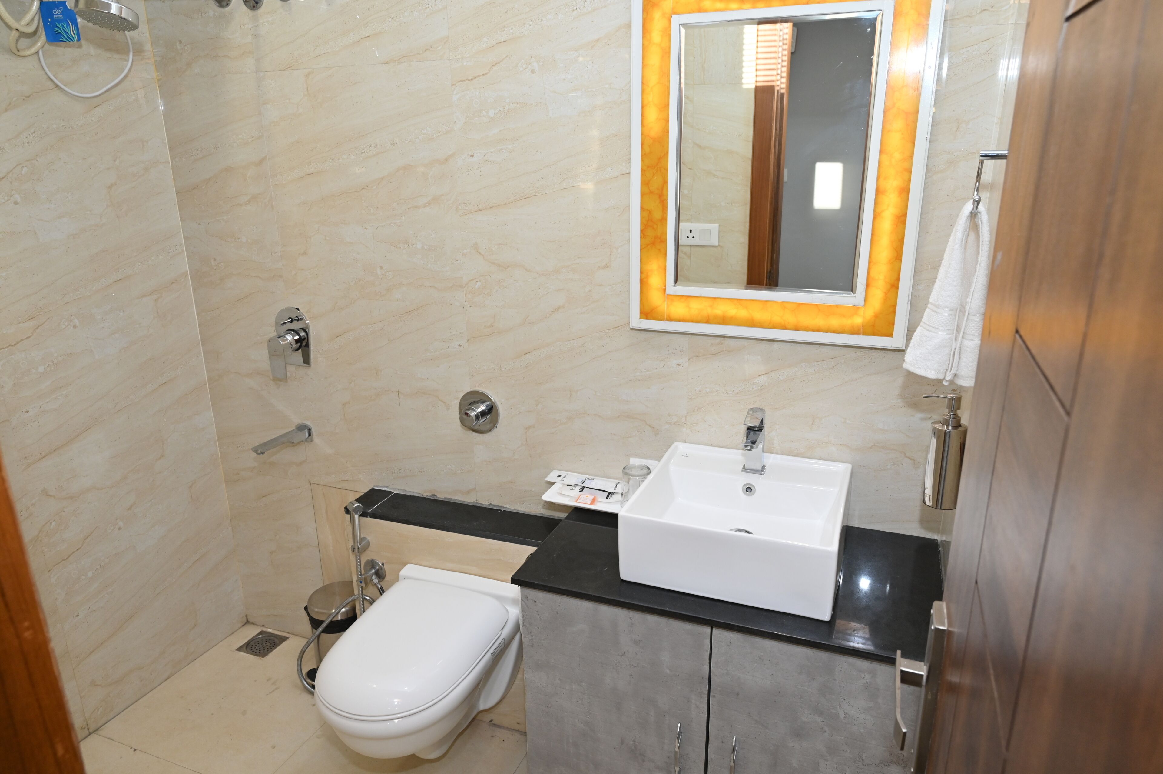 Hotel Vasdaa Grand 3*