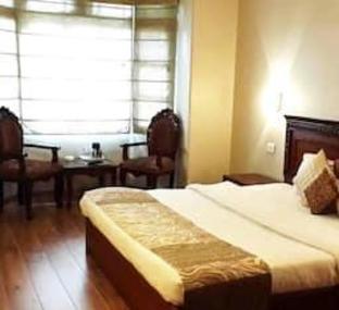 Wingait Inn - Hotel Near The Mall Road 3*