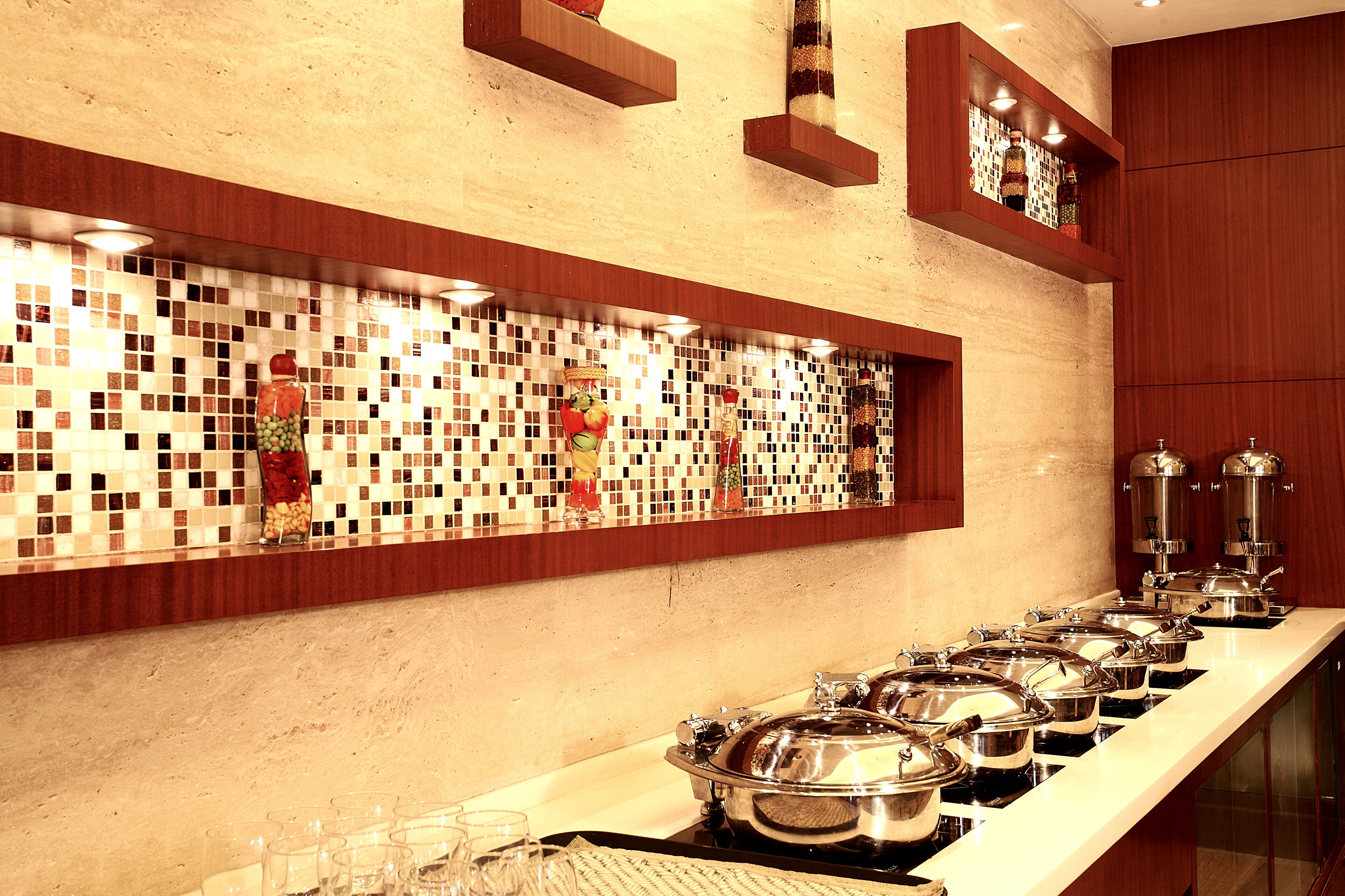 DLF Club 3 4*