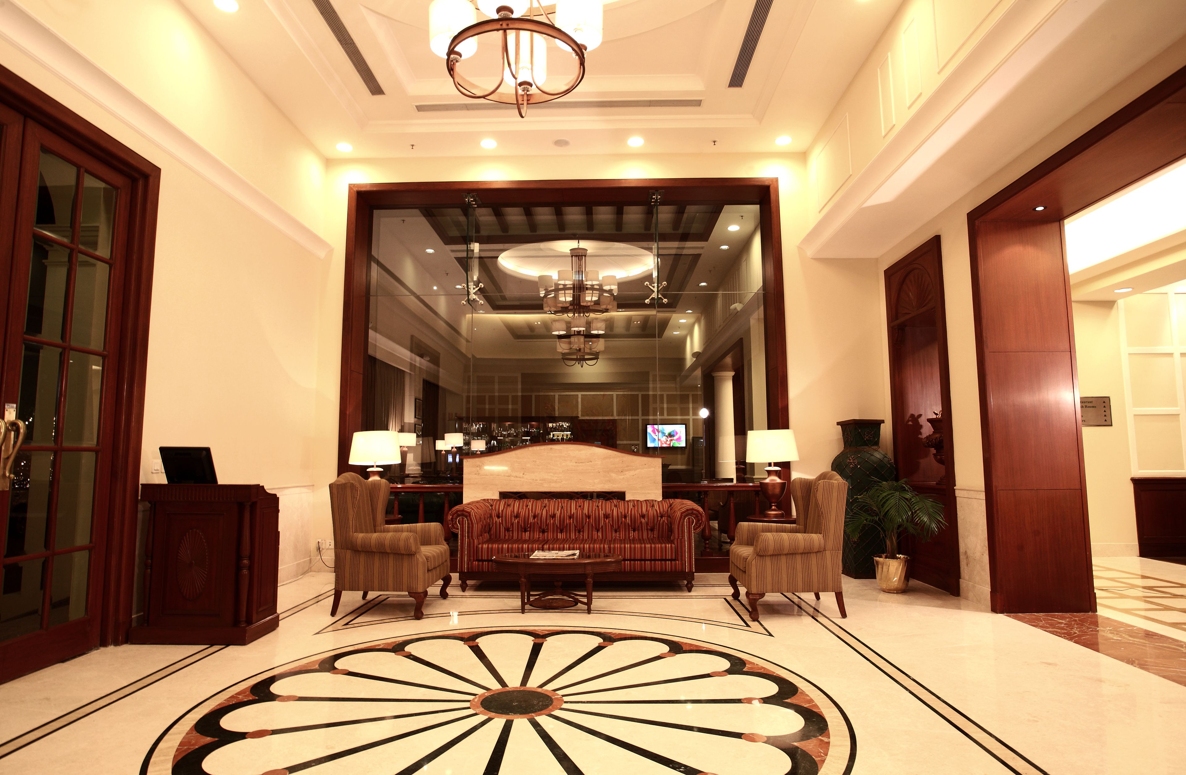 DLF Club 3 4*