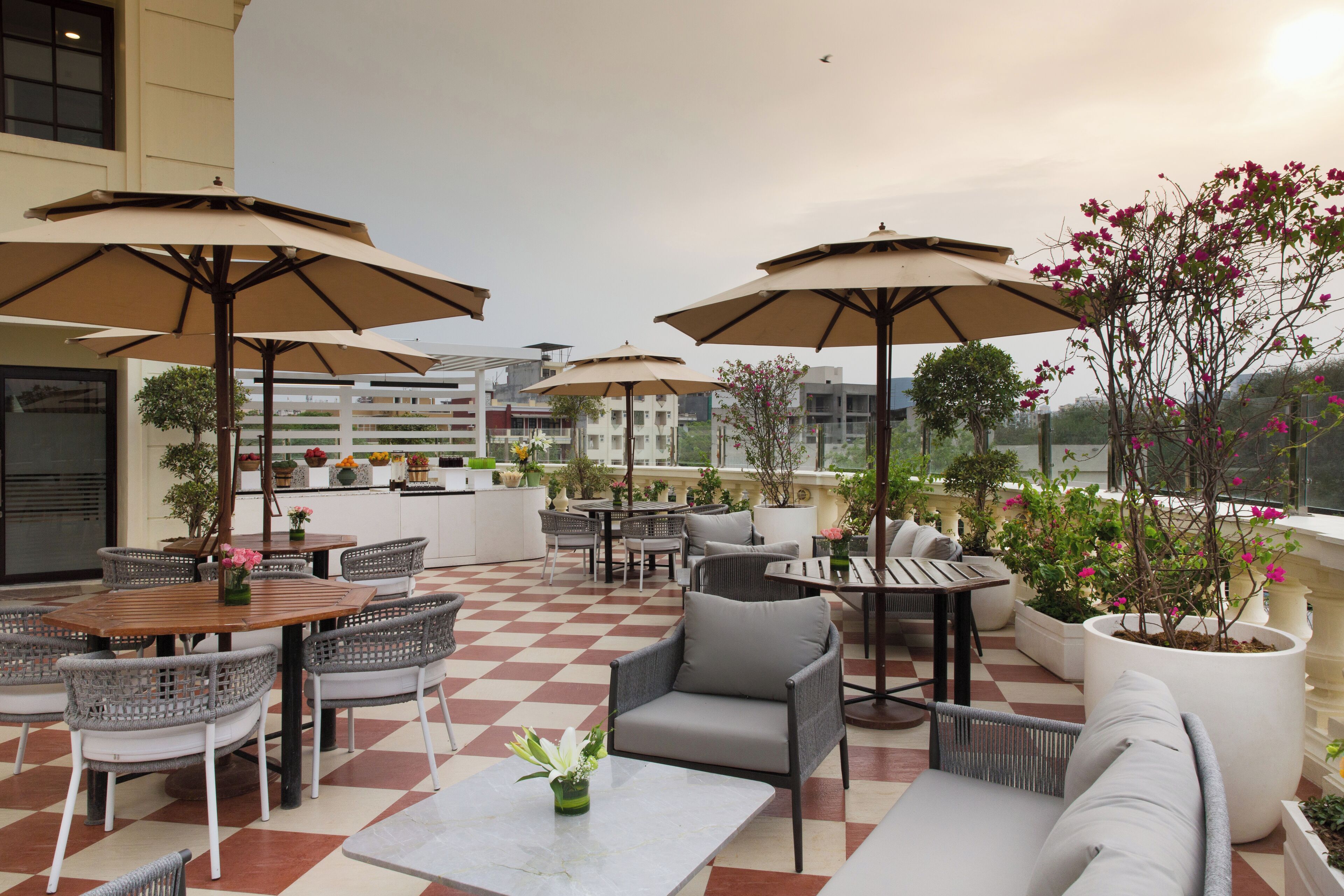 DLF Club 3 4*