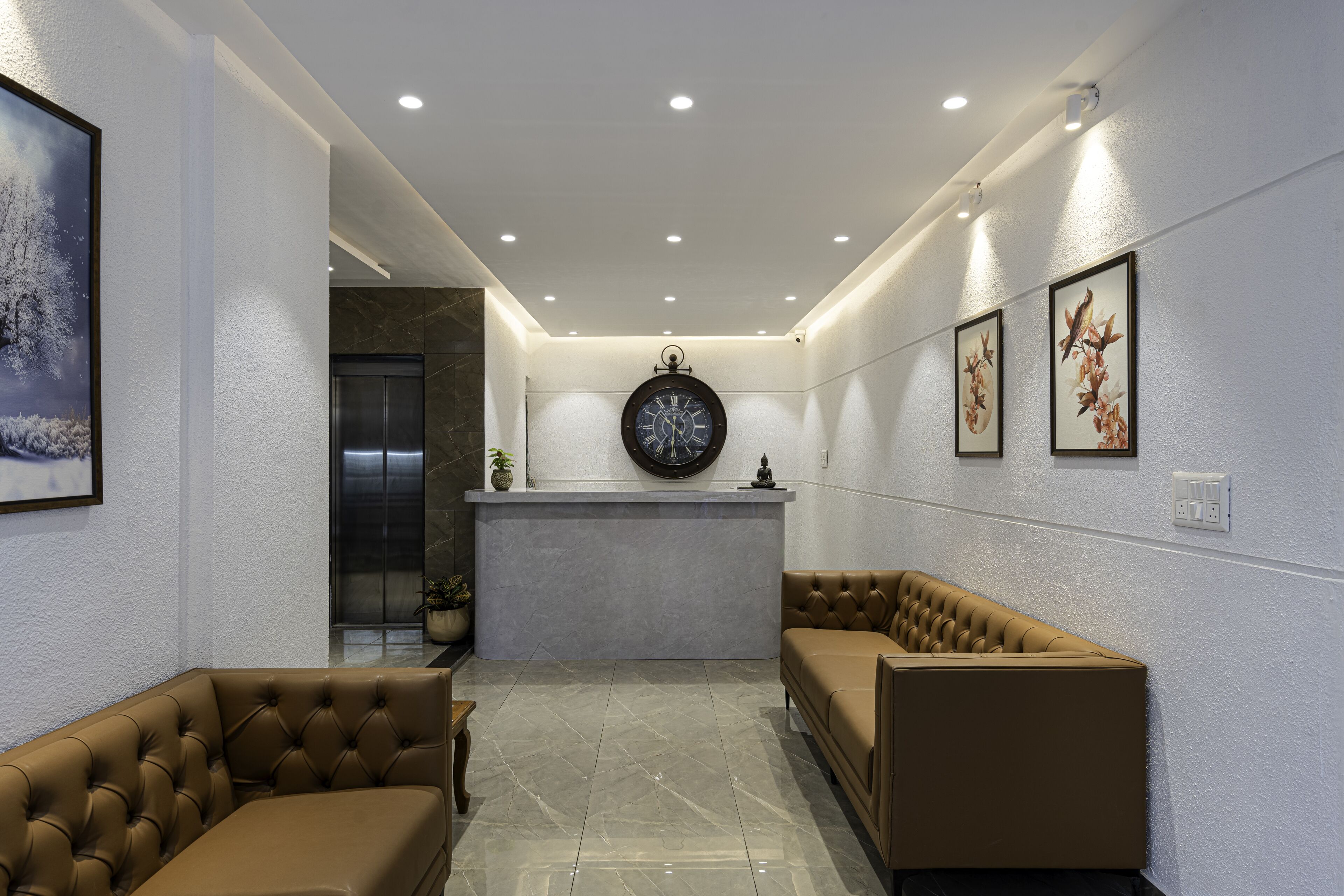 StayBird Divine Suites Business Hotel 3*