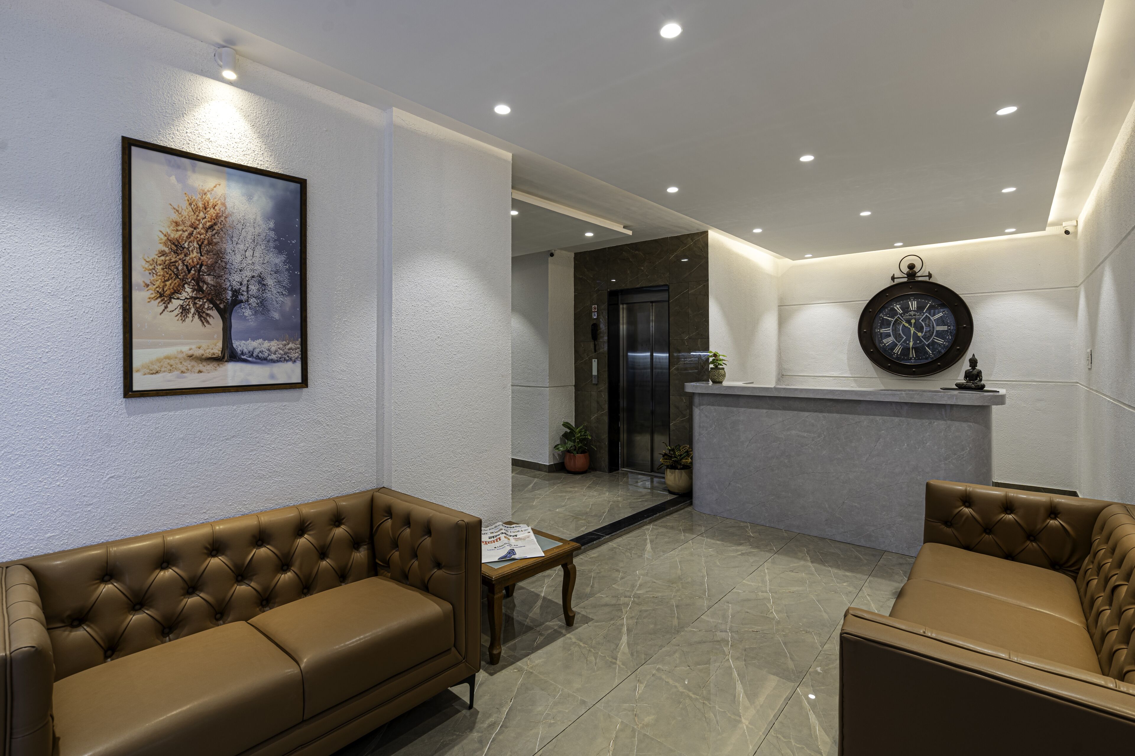 StayBird Divine Suites Business Hotel 3*