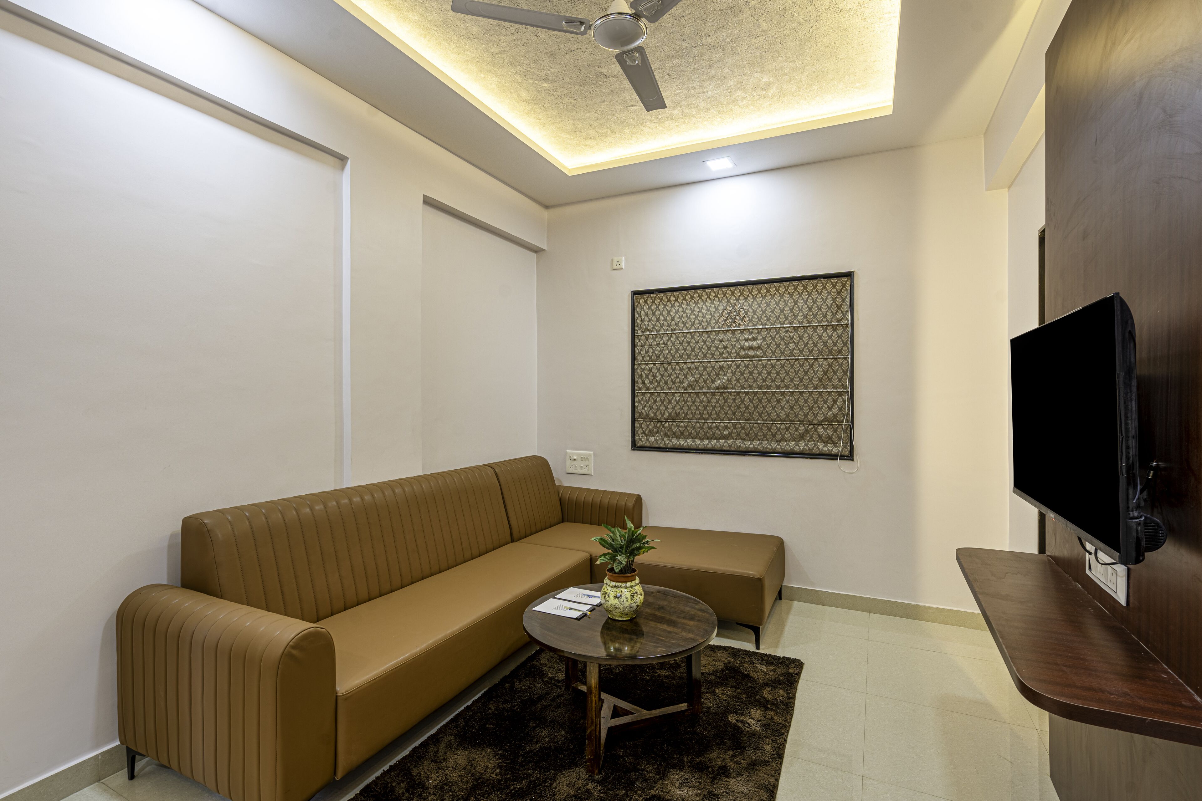 StayBird Divine Suites Business Hotel 3*