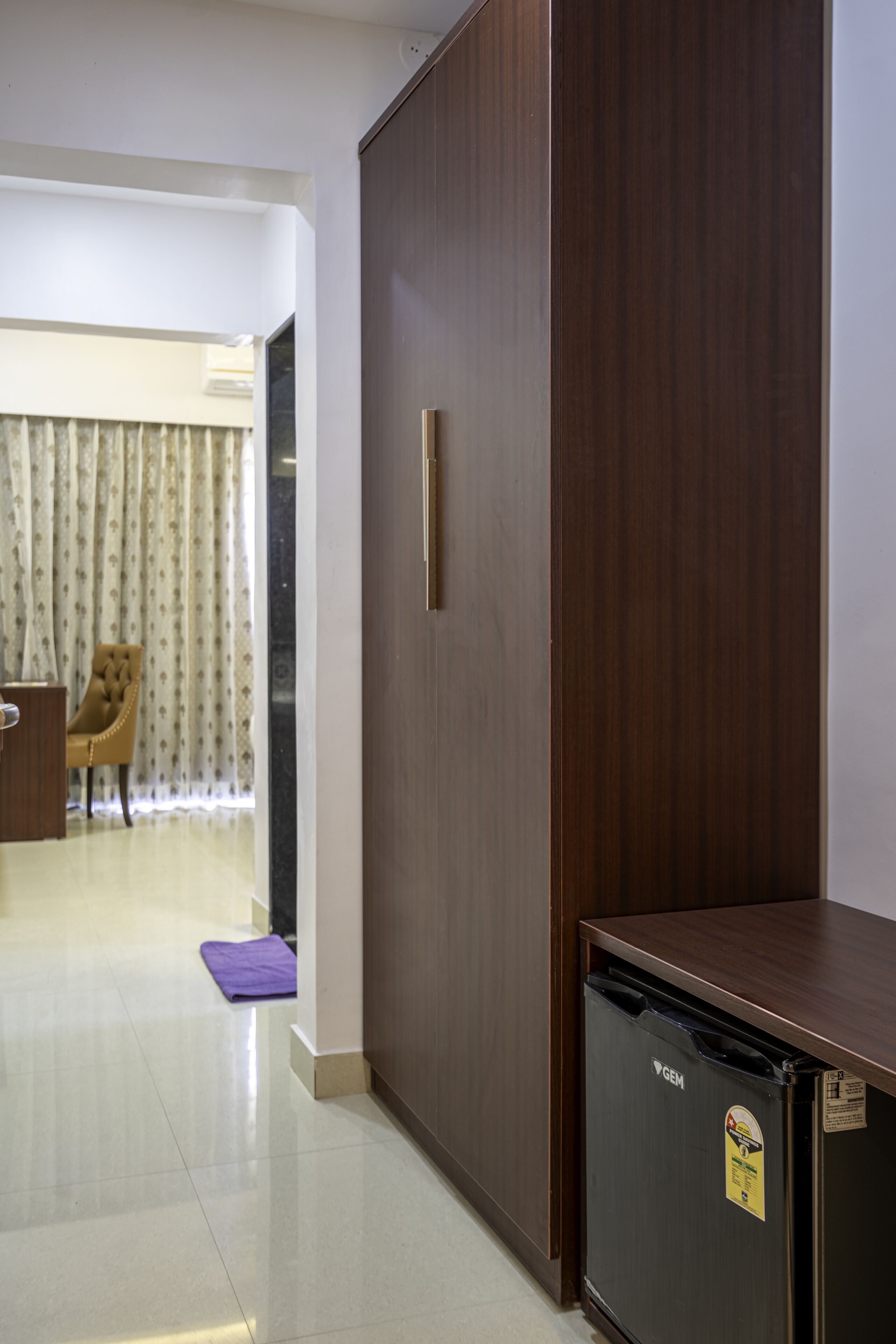 StayBird Divine Suites Business Hotel 3*