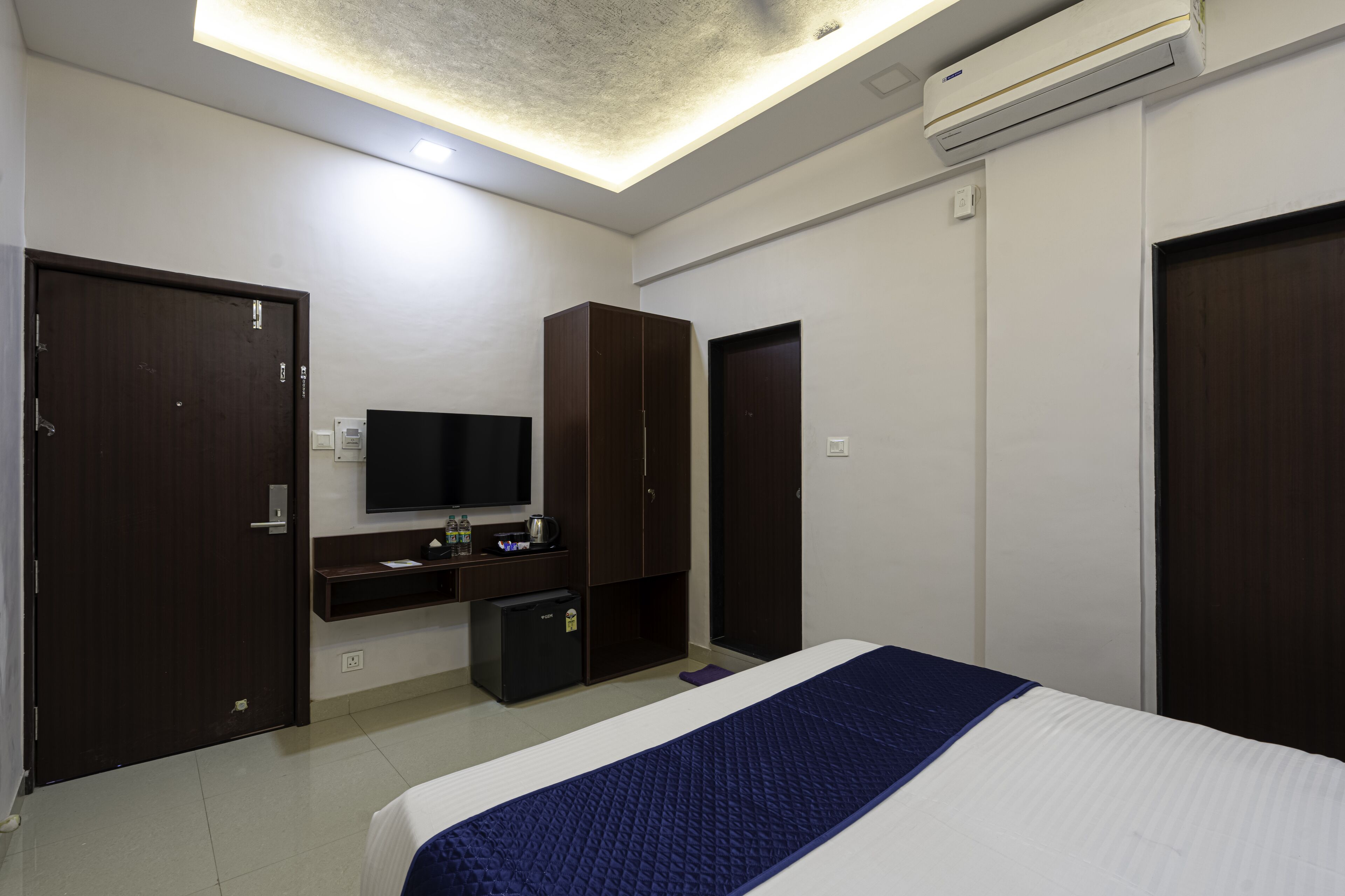 StayBird Divine Suites Business Hotel 3*