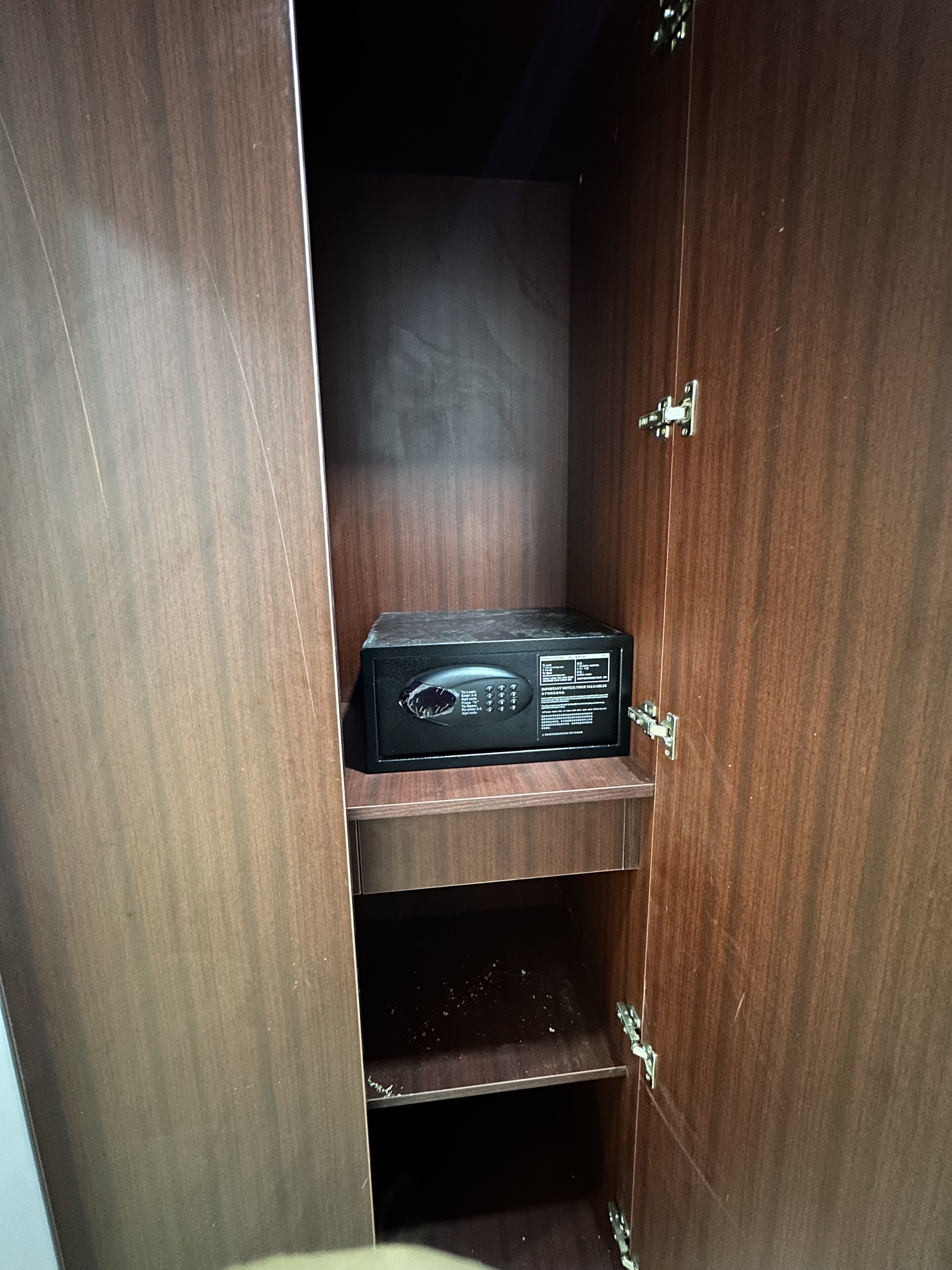 StayBird Divine Suites Business Hotel 3*