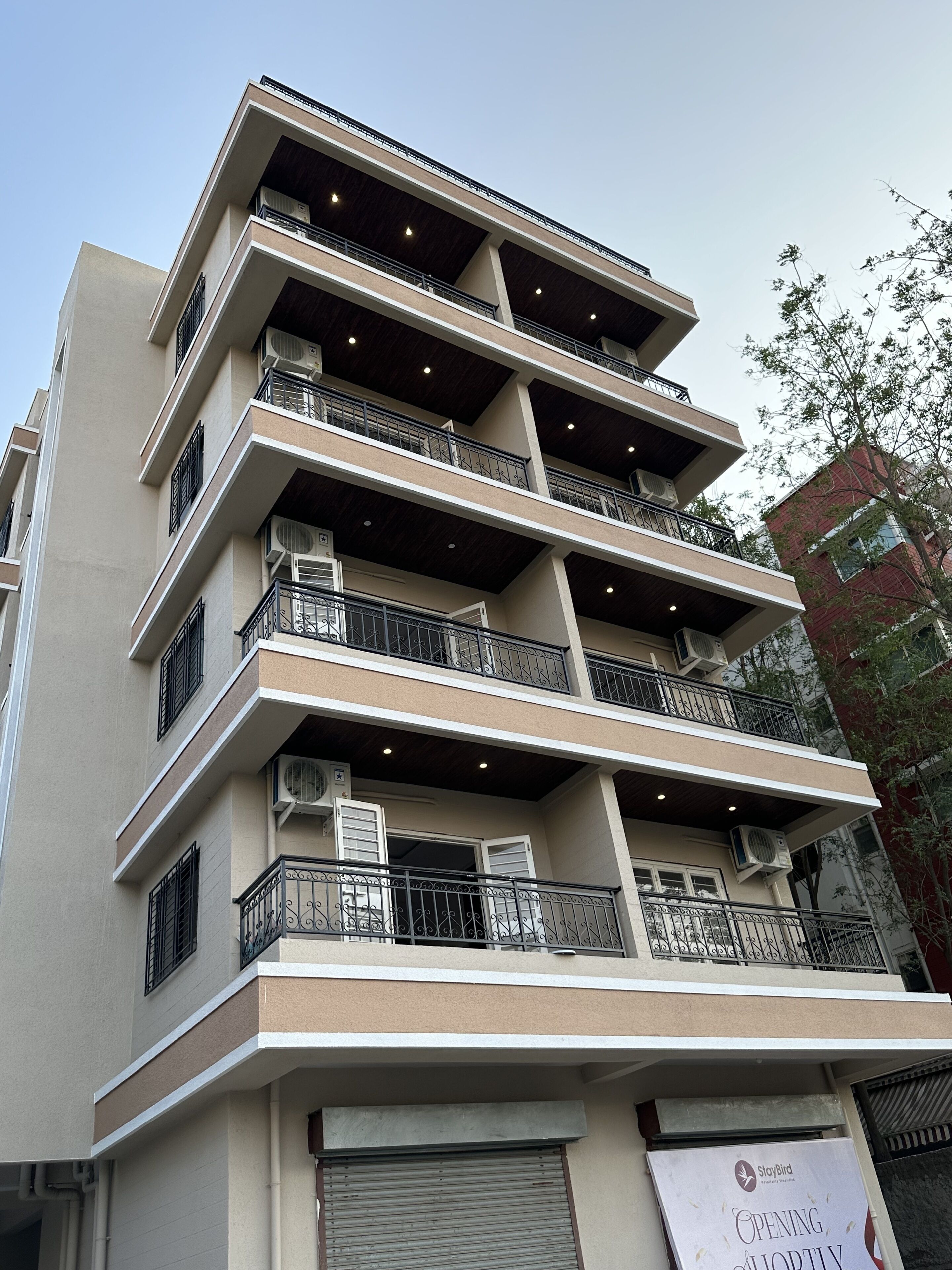 StayBird Divine Suites Business Hotel 3*
