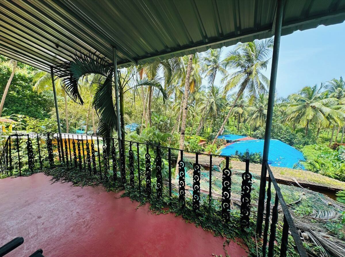 Palm Beach Lifestyle Resort By Anusaksh 2*