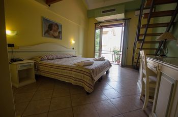 Hotel Duca Della Corgna 3*
