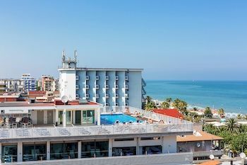 Medi Garden Resort 3*