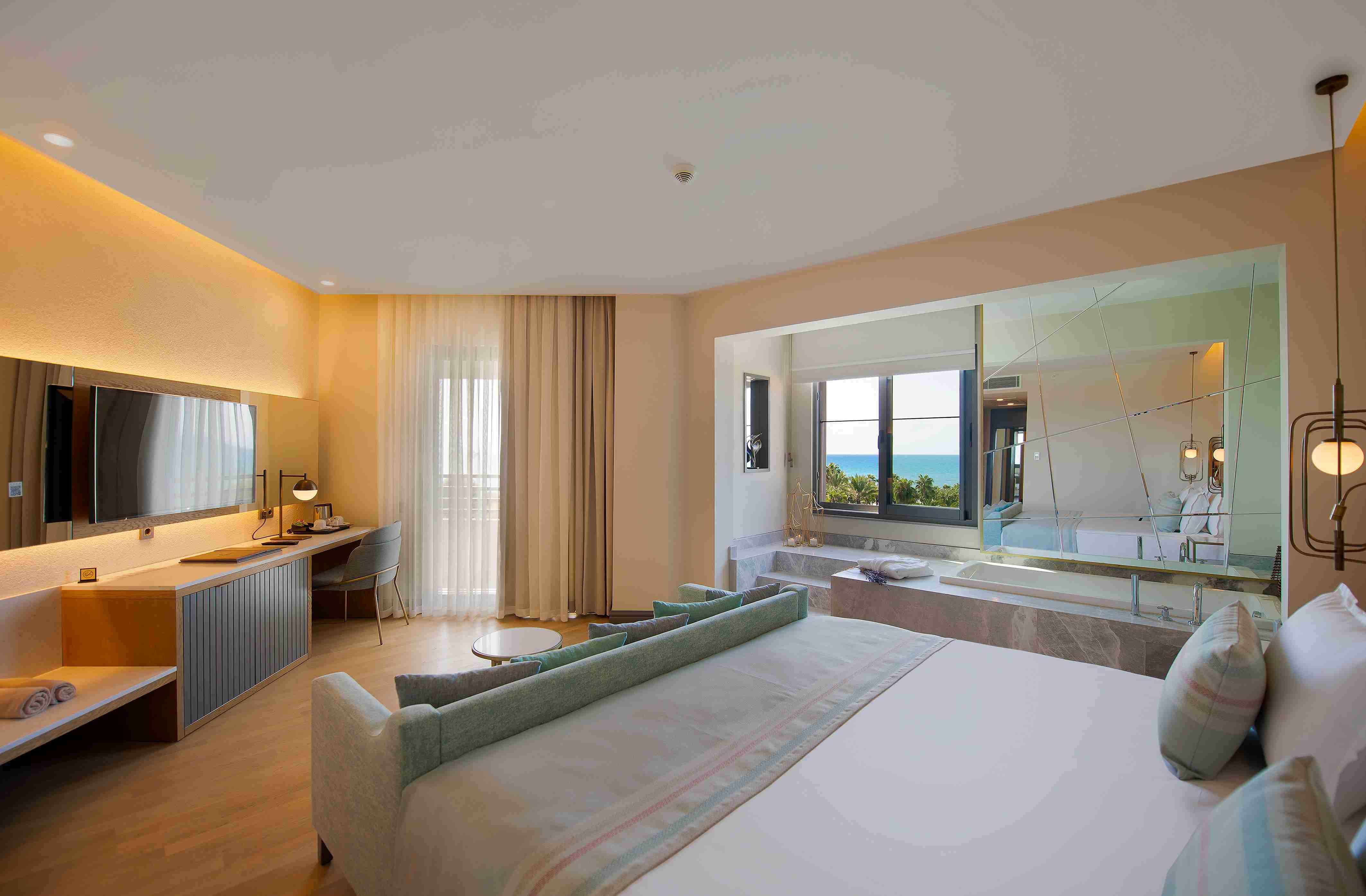 Miramare Beach Hotel 5*