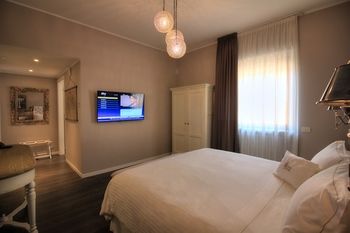 Like Home - Boutique Hotel 0*