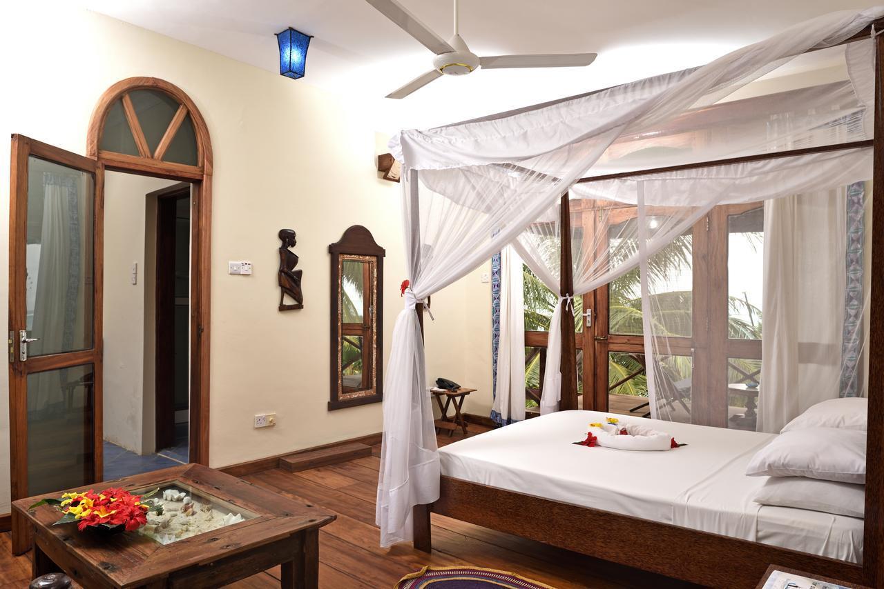 Mnarani Beach Cottages 4*