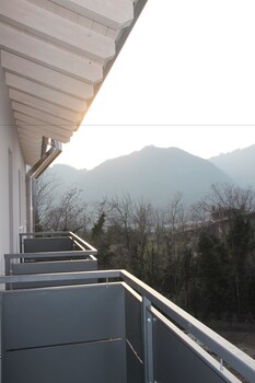 Pove 2.4 Hotel 3*