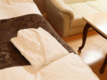 Hotel Fine Rokko Kita Ichibanchi 3*