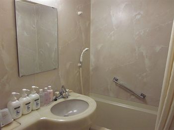 Hotel Harbour Yokosuka 3*