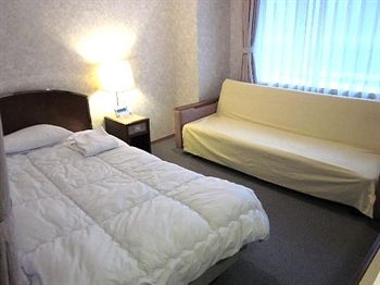 Hotel Harbour Yokosuka 3*