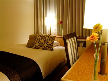 Central Hotel Yokosuka 3*